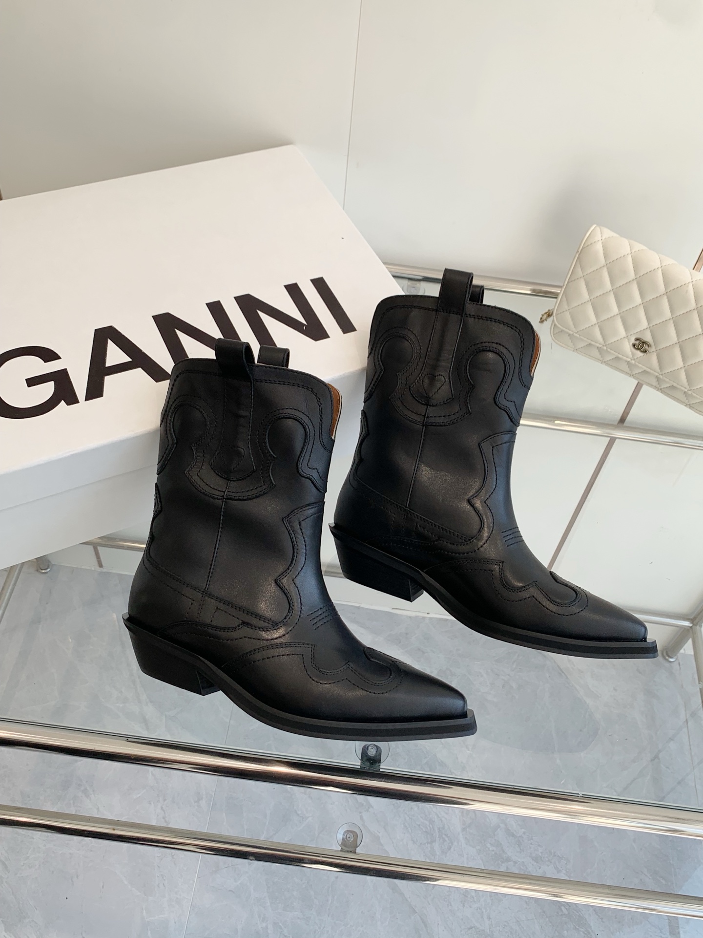 Ganni Embroidered West Cowboy Boots for 2023 Autumn/Winter Collection - 图片 8