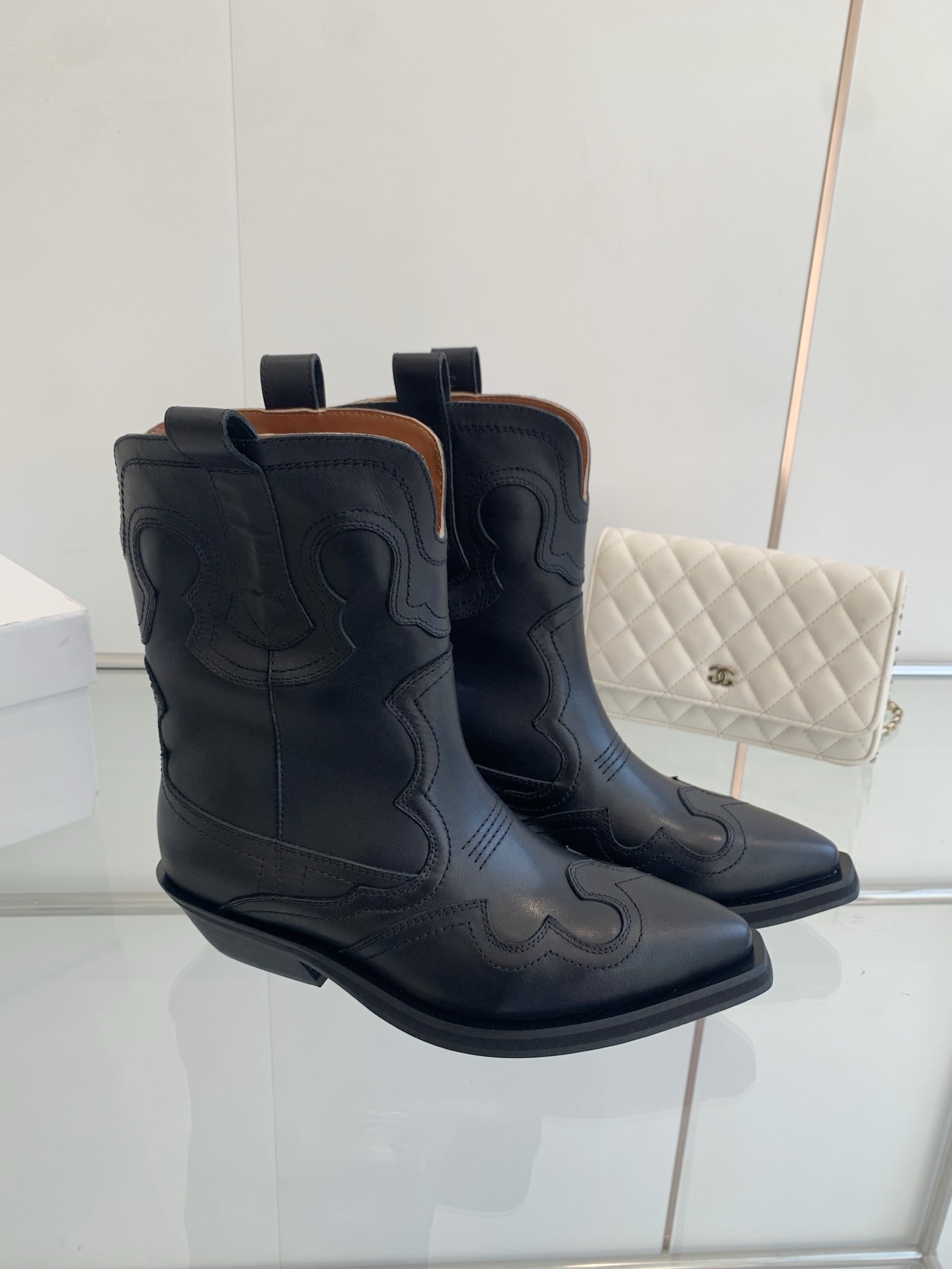 Ganni Embroidered West Cowboy Boots for 2023 Autumn/Winter Collection - 图片 3