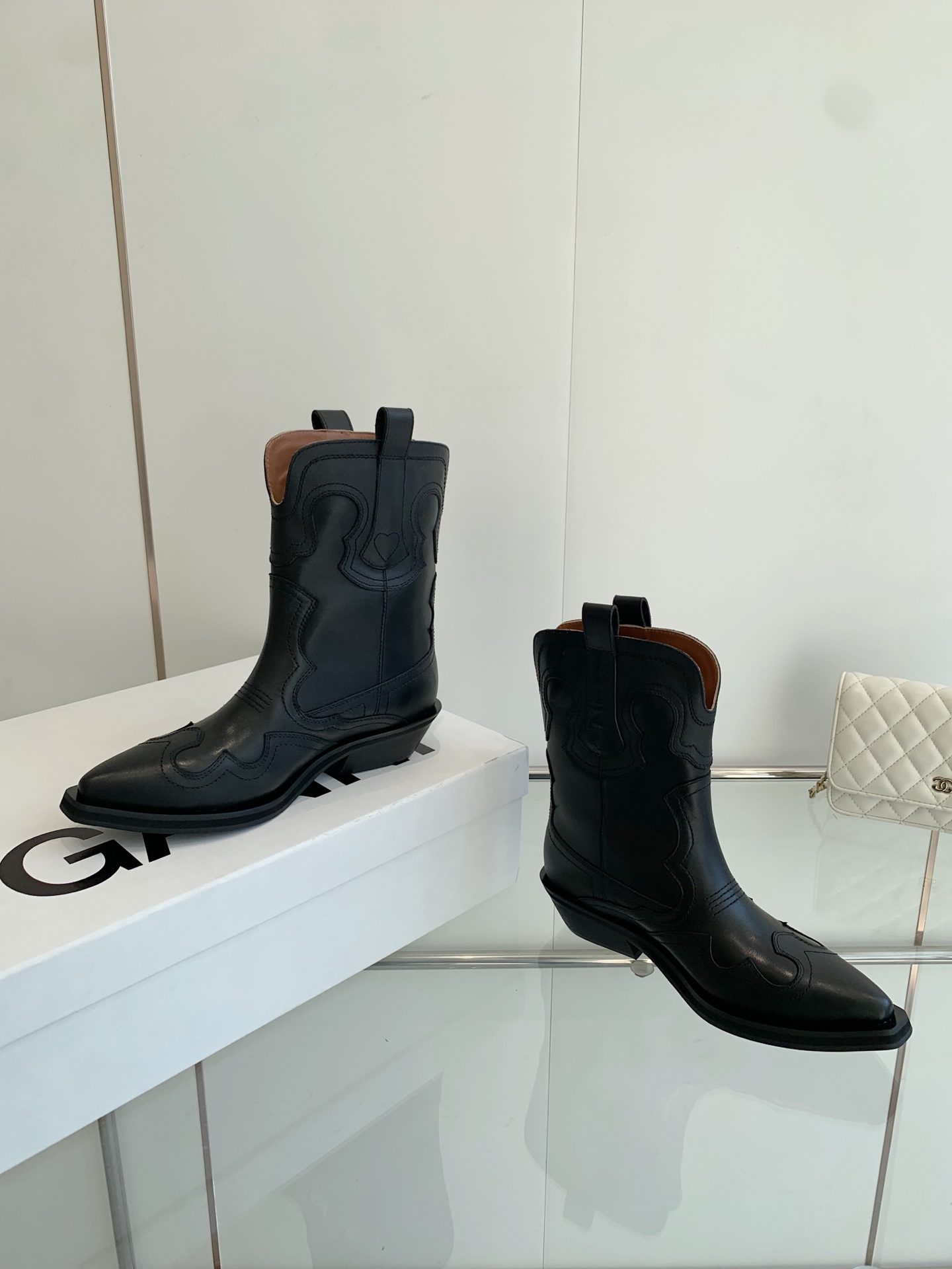 Ganni Embroidered West Cowboy Boots for 2023 Autumn/Winter Collection - 图片 7