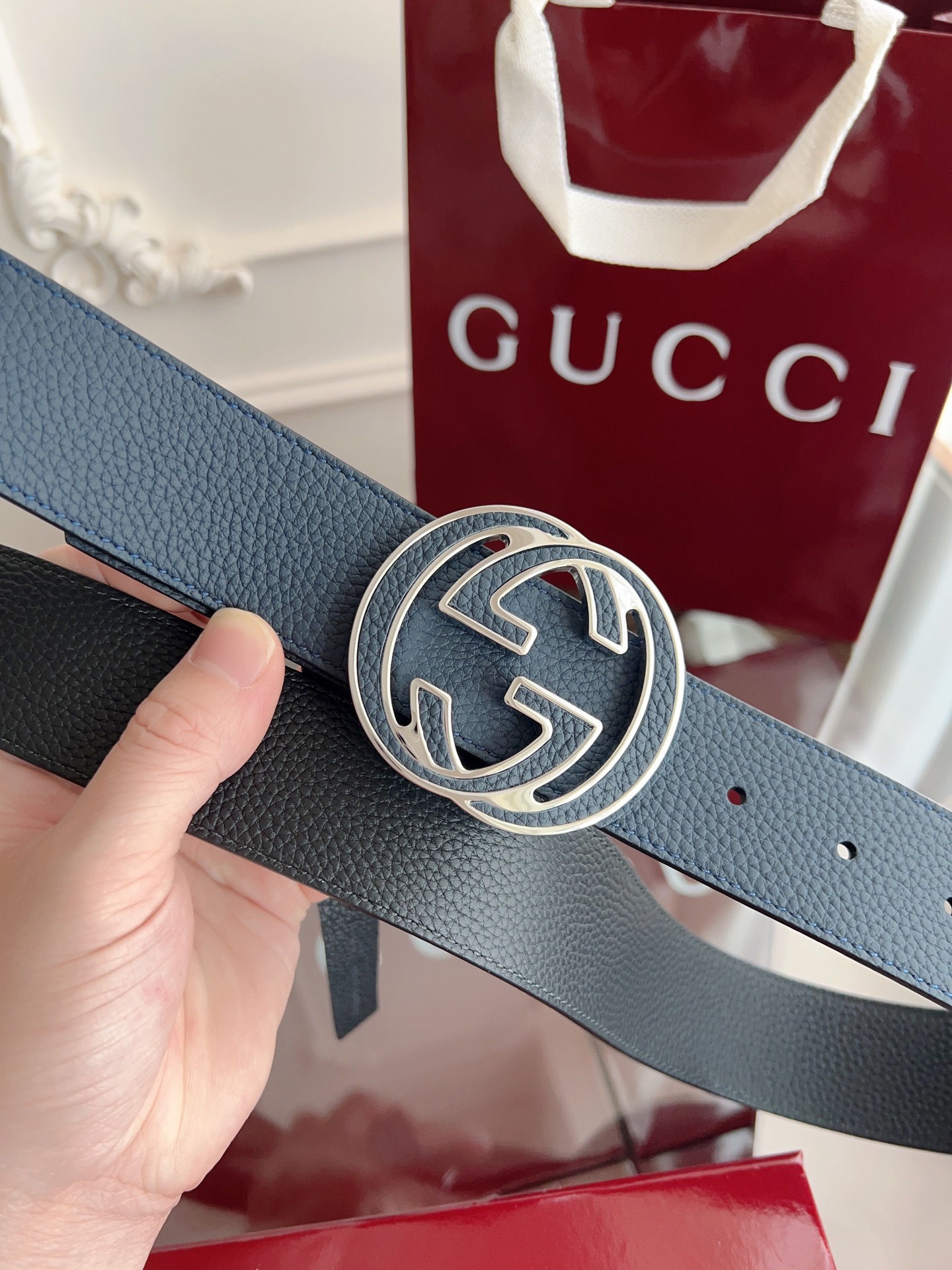  绝美gucci 双G扣男士新款腰帶 專櫃同步 寬4厘米 雙面進口荔枝紋雙面雙色可用  精緻真空電鍍雙G