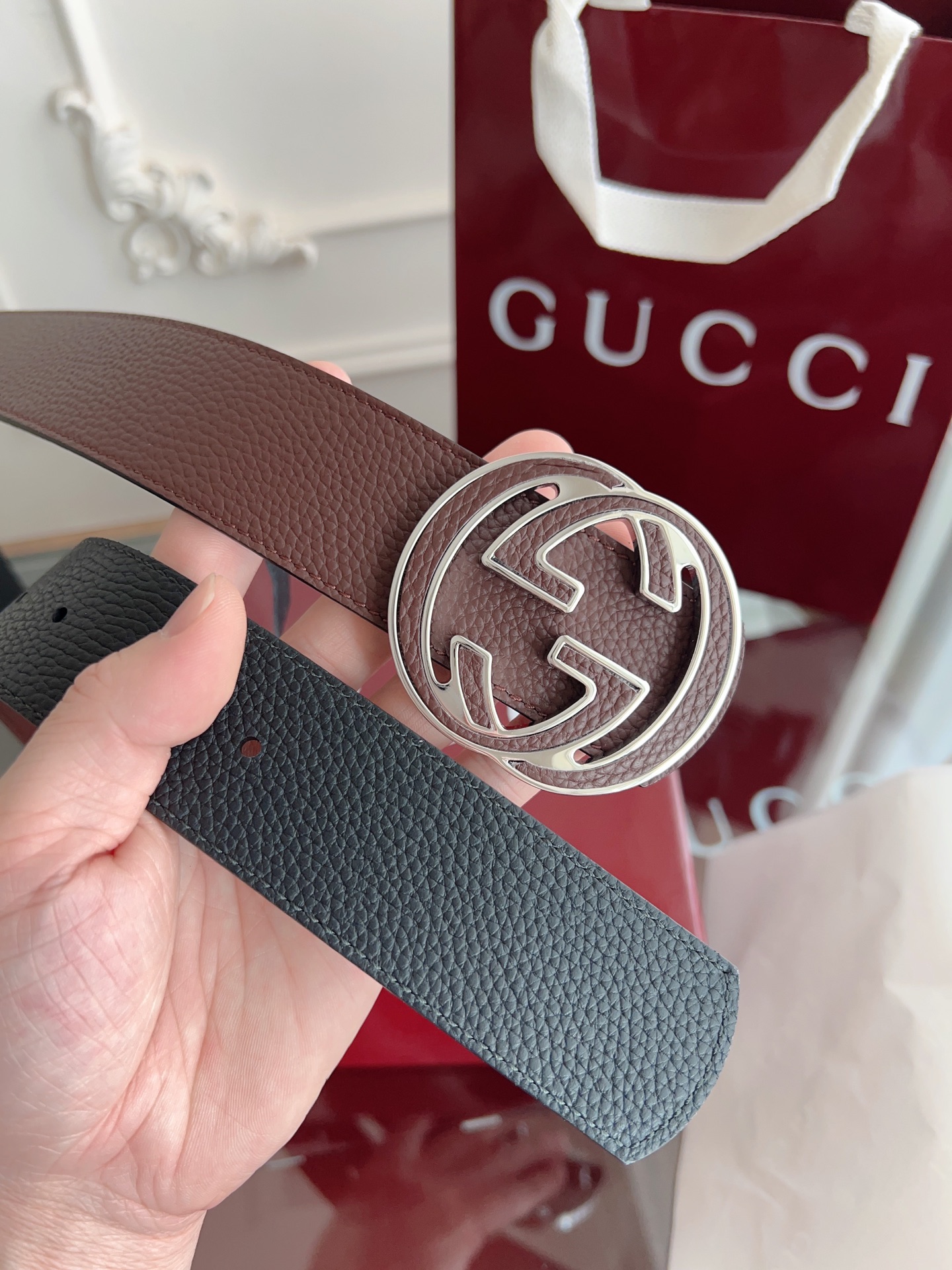  绝美gucci 双G扣男士新款腰帶 專櫃同步 寬4厘米 雙面進口荔枝紋雙面雙色可用  精緻真空電鍍雙G