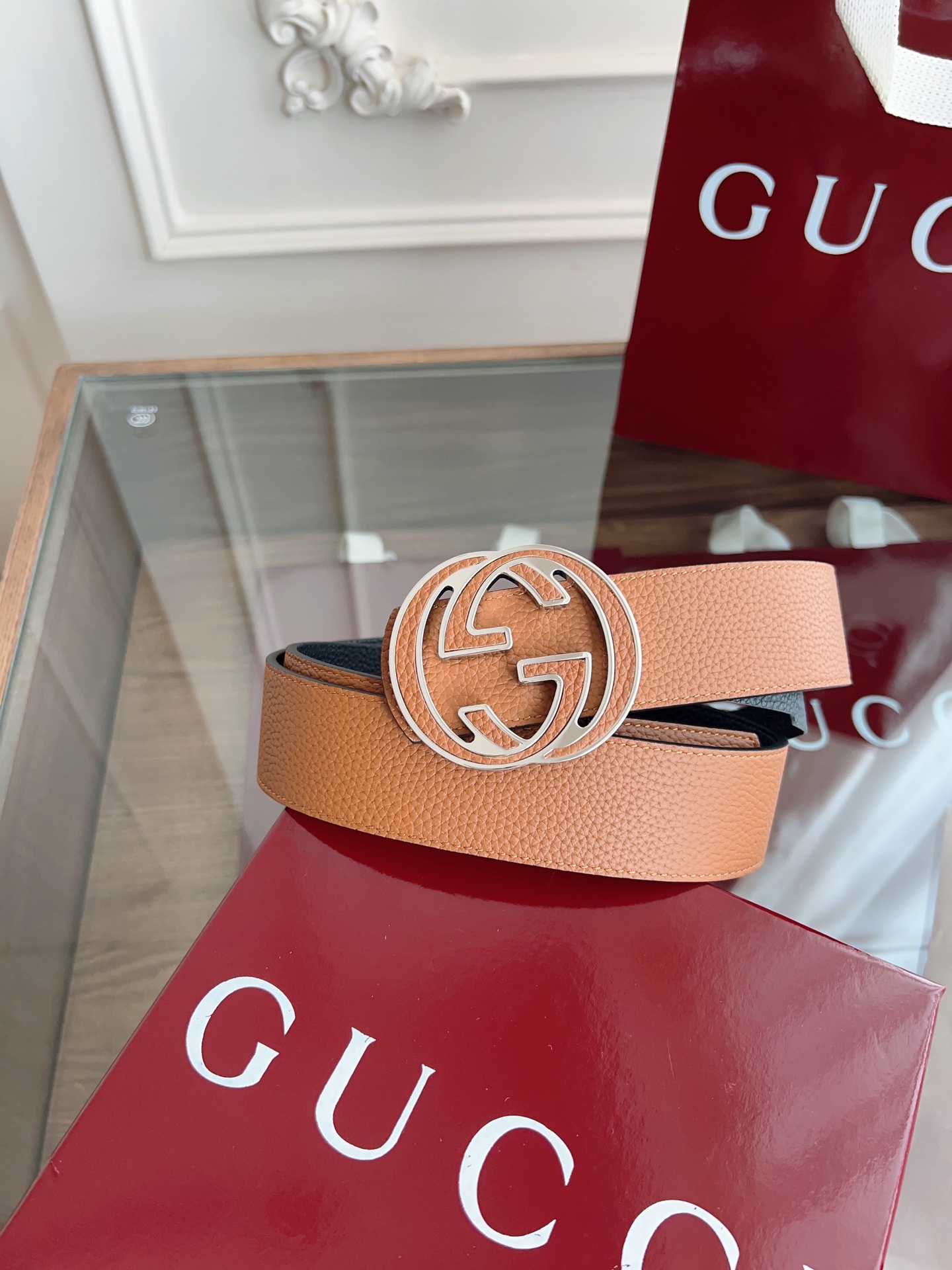  绝美gucci 双G扣男士新款腰帶 專櫃同步 寬4厘米 雙面進口荔枝紋雙面雙色可用  精緻真空電鍍雙G