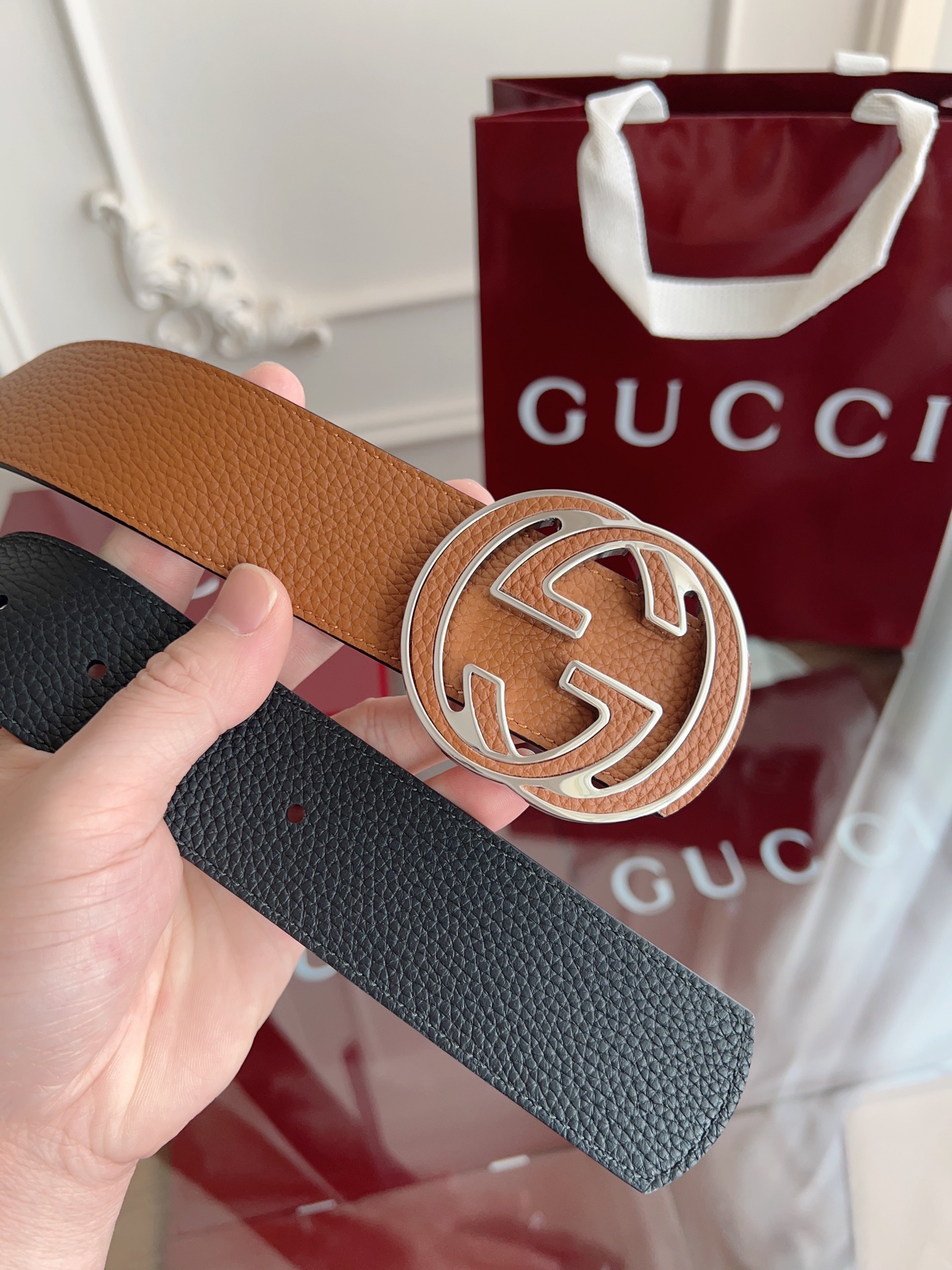  绝美gucci 双G扣男士新款腰帶 專櫃同步 寬4厘米 雙面進口荔枝紋雙面雙色可用  精緻真空電鍍雙G