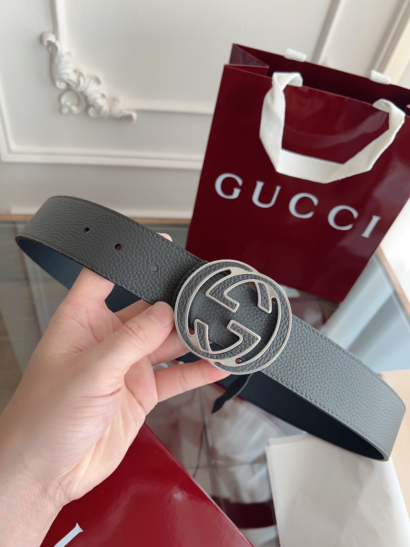  绝美gucci 双G扣男士新款腰帶 專櫃同步 寬4厘米 雙面進口荔枝紋雙面雙色可用  精緻真空電鍍雙G