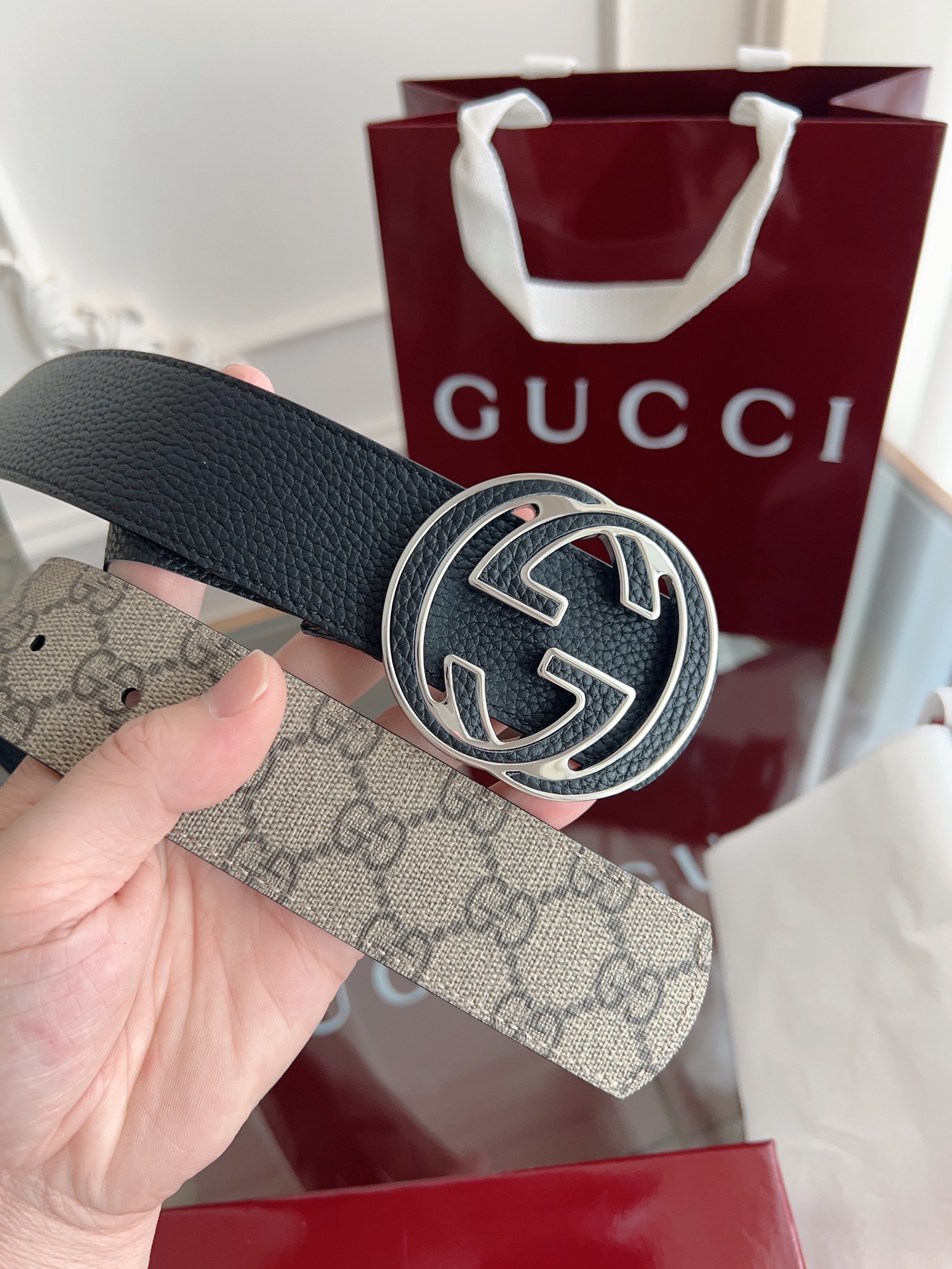  绝美gucci 双G扣男士新款腰帶 專櫃同步 寬4厘米 帶身帆布咖老花-拼進口荔枝紋黑色 精緻真空電鍍