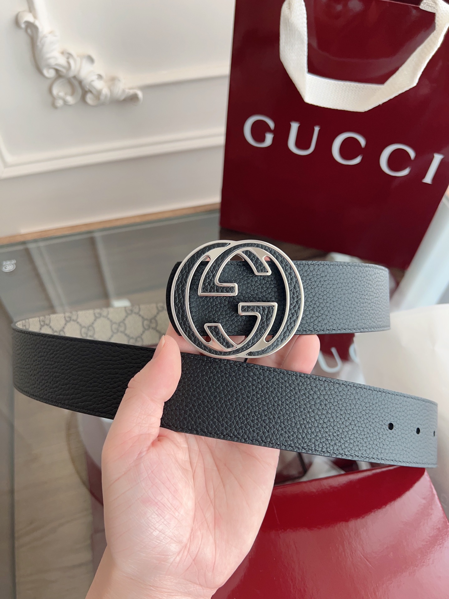  绝美gucci 双G扣男士新款腰帶 專櫃同步 寬4厘米 帶身帆布咖老花-拼進口荔枝紋黑色 精緻真空電鍍