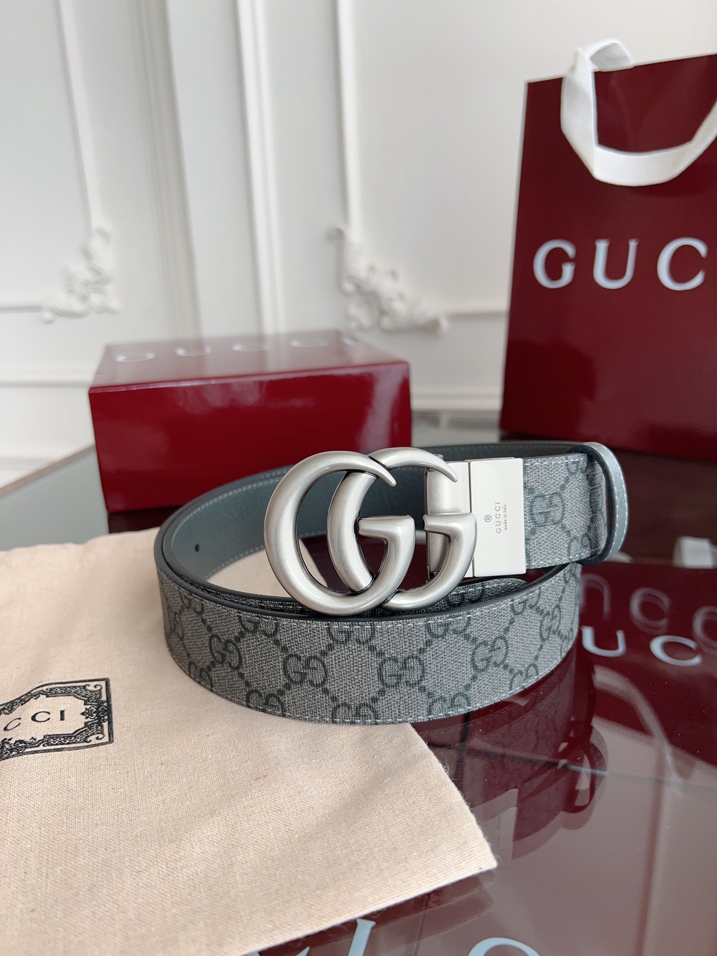  Gucci  UULBN 暗灰色SuPreme PVC老花 猪皮纹水泥灰底 宽度3.7cm 复古GG旋