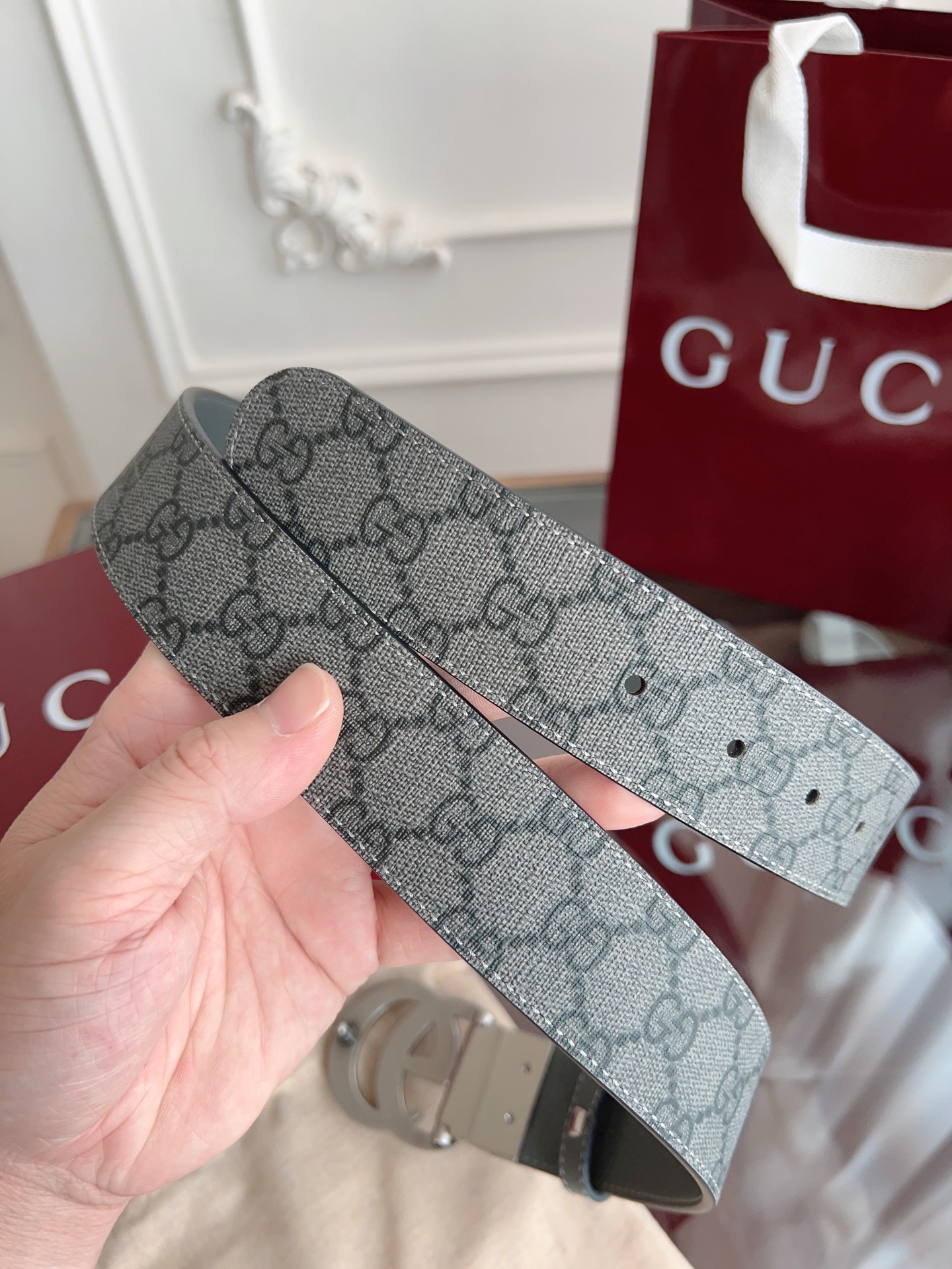  Gucci  UULBN 暗灰色SuPreme PVC老花 猪皮纹水泥灰底 宽度3.7cm 复古GG旋