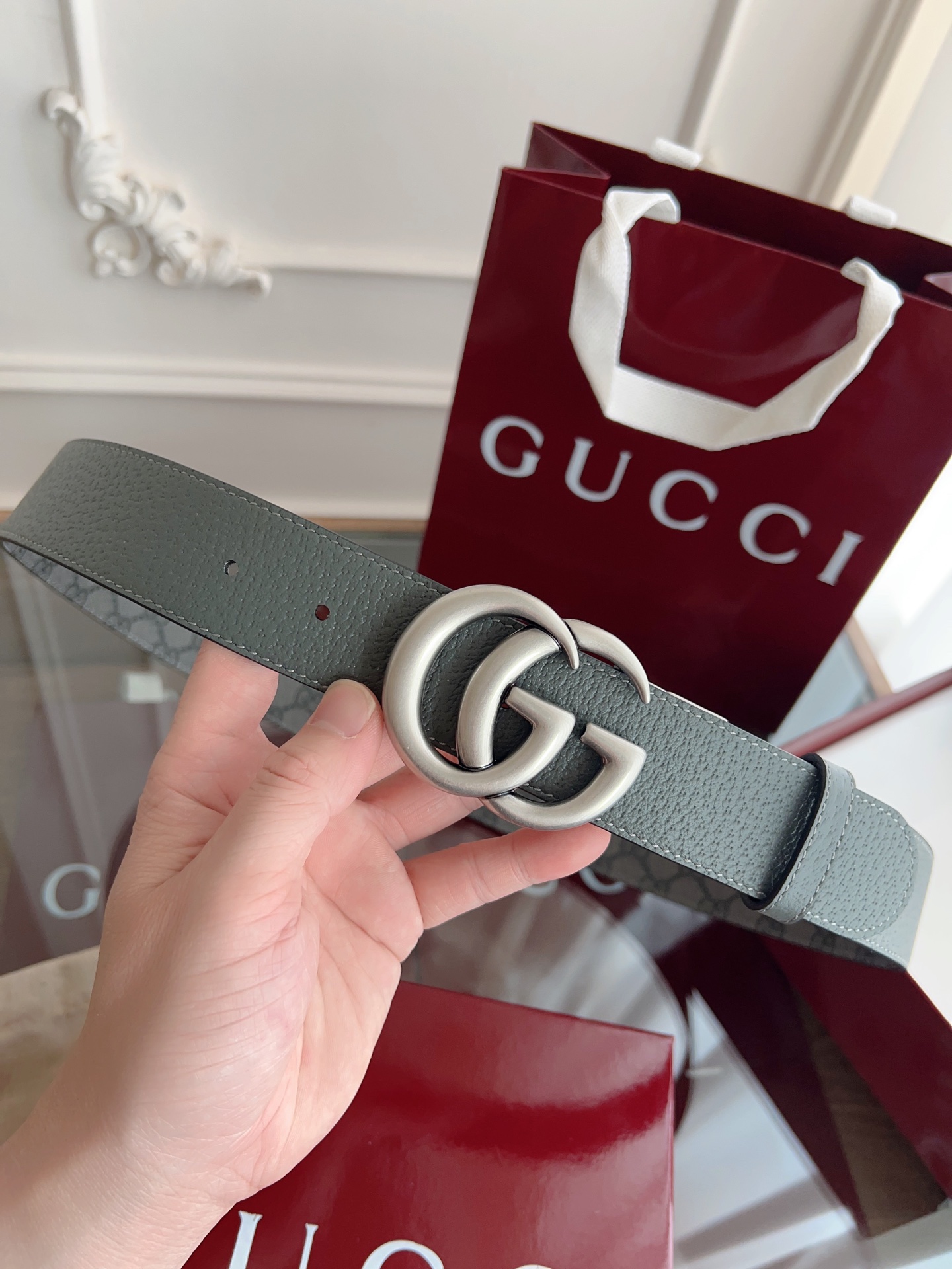  Gucci  UULBN 暗灰色SuPreme PVC老花 猪皮纹水泥灰底 宽度3.7cm 复古GG旋