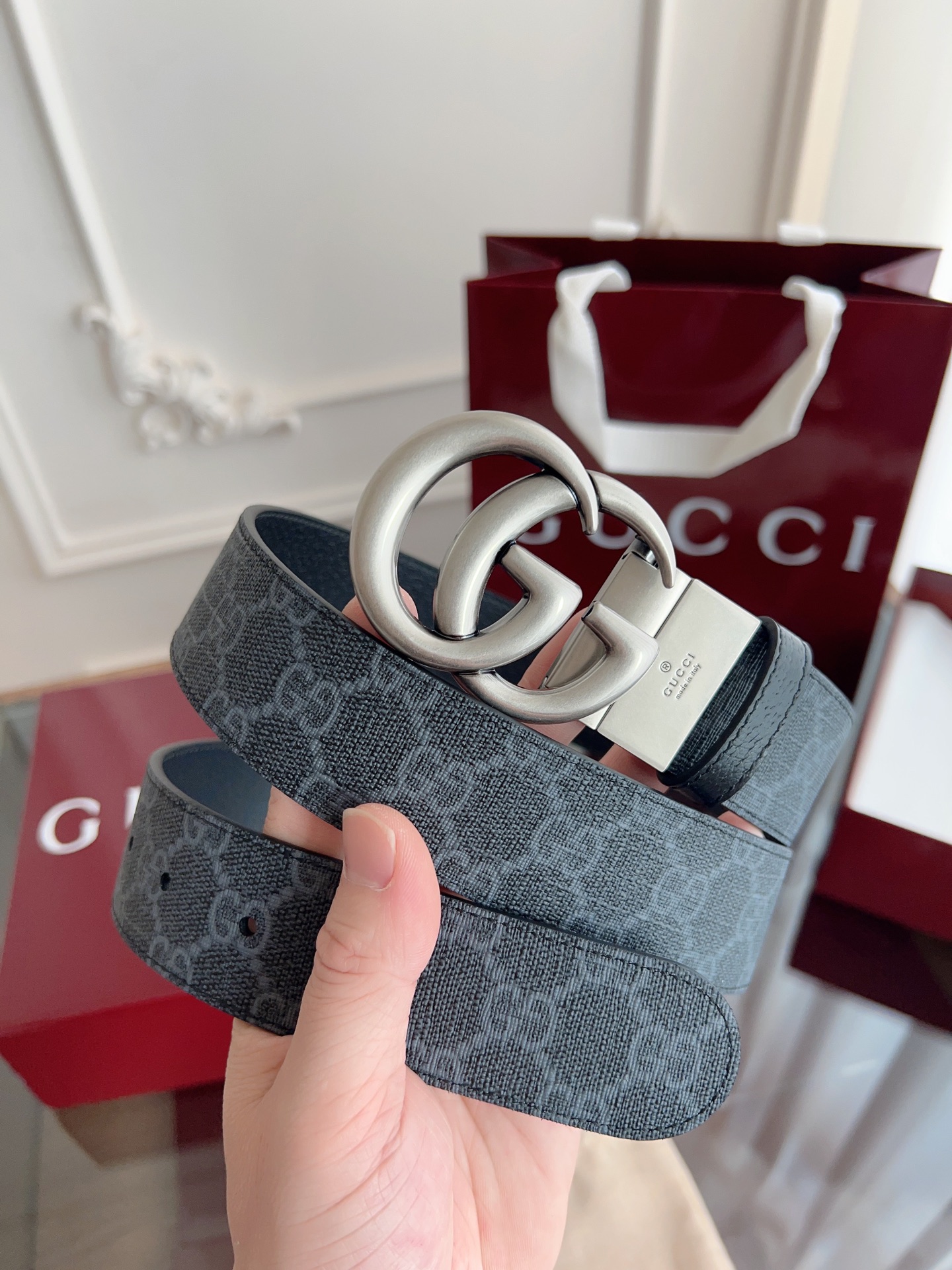 Gucci  FACJT 珠黑色SuPreme PVC黑老花 黑猪皮纹底 宽度3.7cm 复古GG旋转