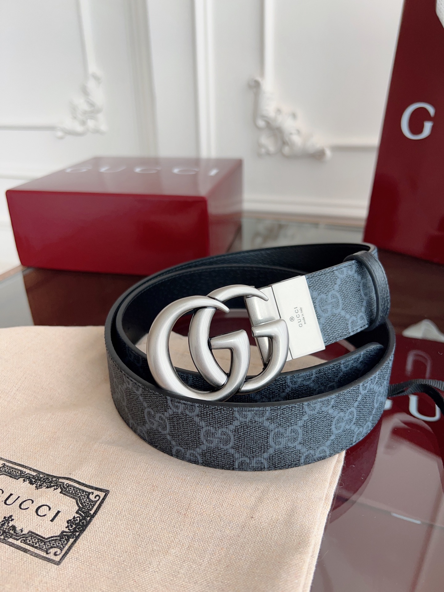  Gucci  FACJT 珠黑色SuPreme PVC黑老花 黑猪皮纹底 宽度3.7cm 复古GG旋转