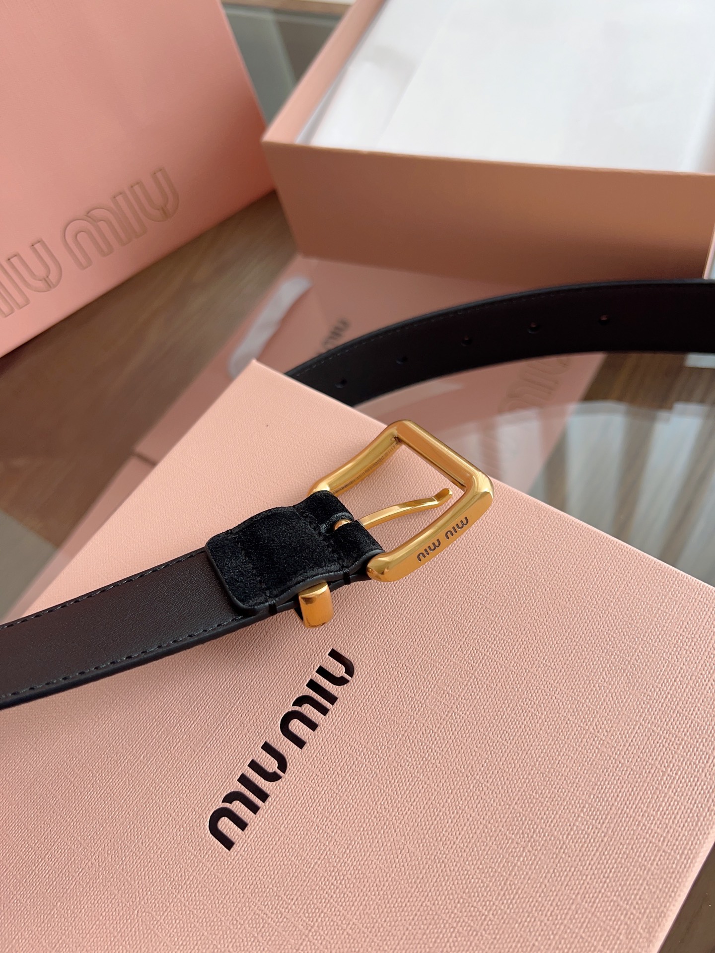 Fashion Review: Miu Miu Belted Khakis with Leather Details - 图片 6