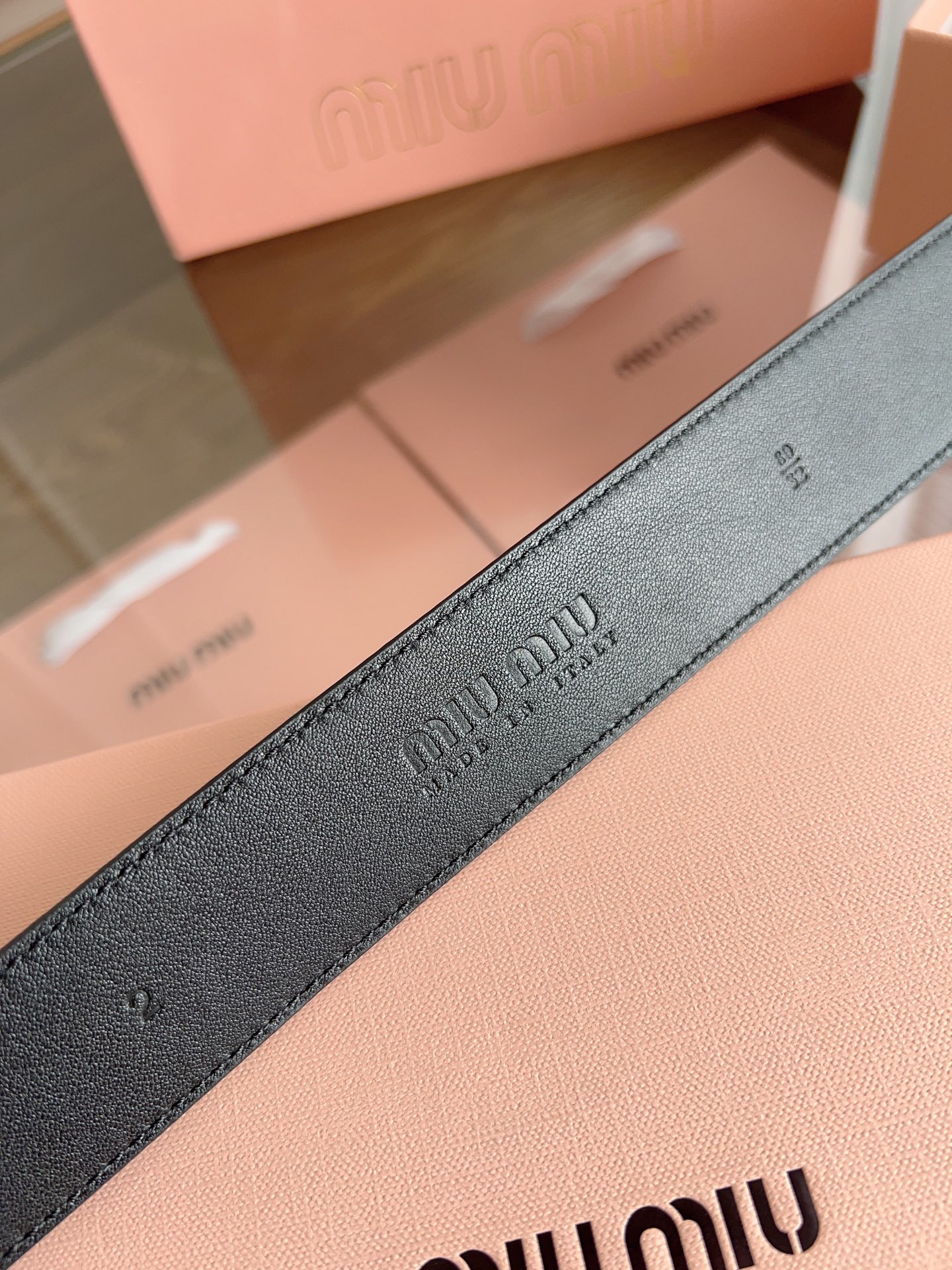 Fashion Review: Miu Miu Belted Khakis with Leather Details - 图片 7