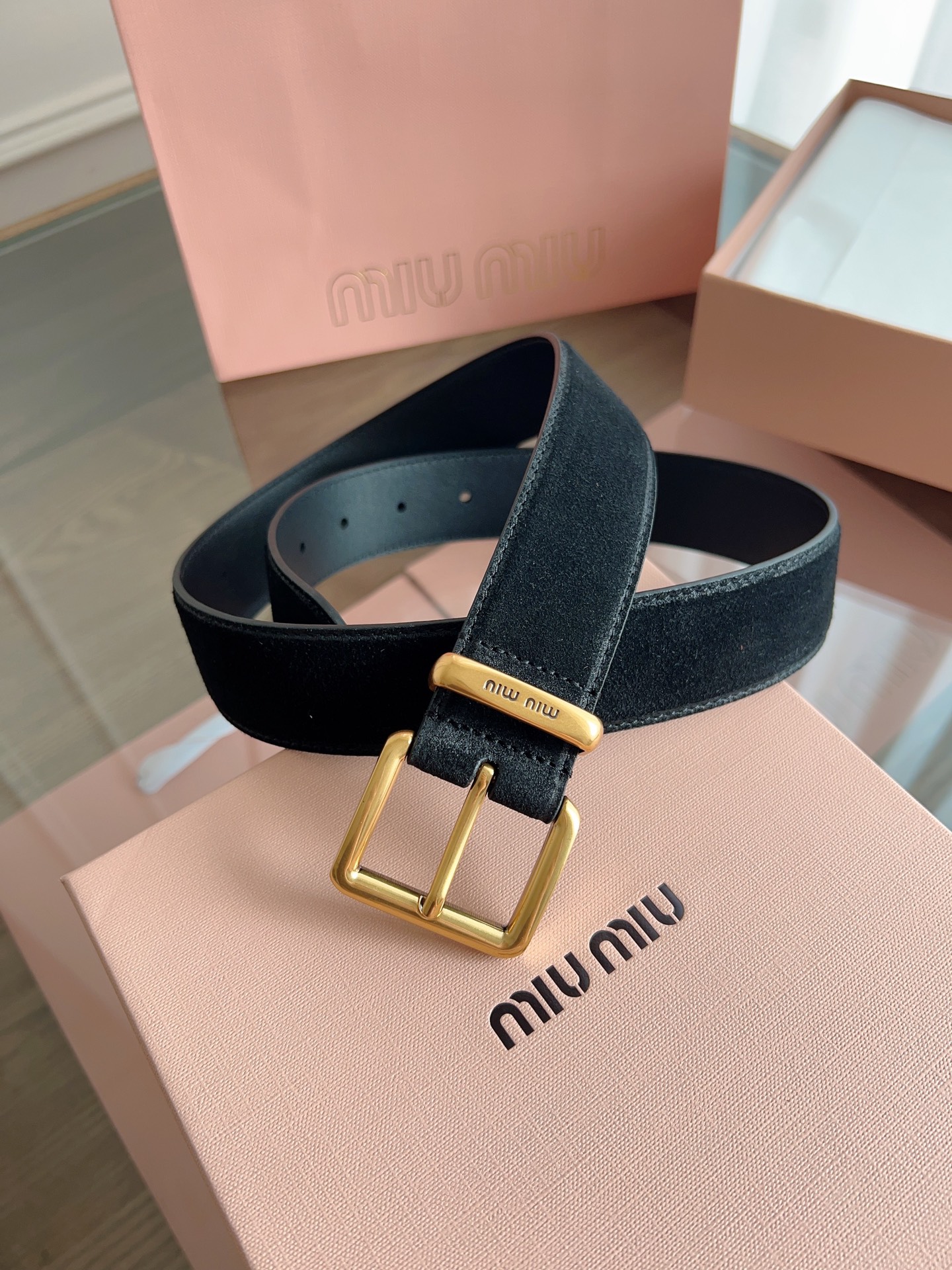 Fashion Review: Miu Miu Belted Khakis with Leather Details - 图片 4
