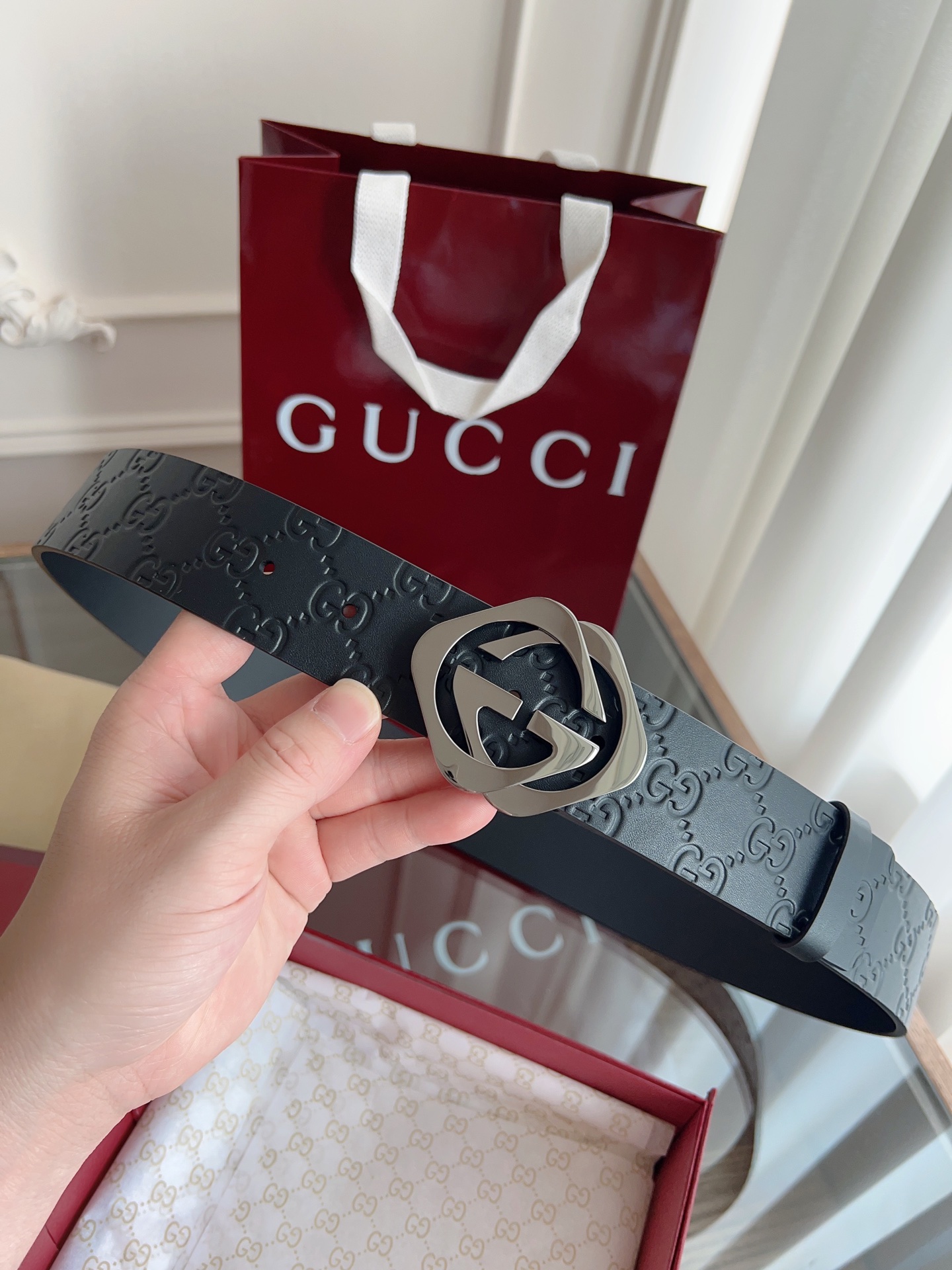  GUCCI 经典全皮压花 专柜新版logo横标，原版进口南非皮底，精品双G钢扣  高端品质，不惧对比，