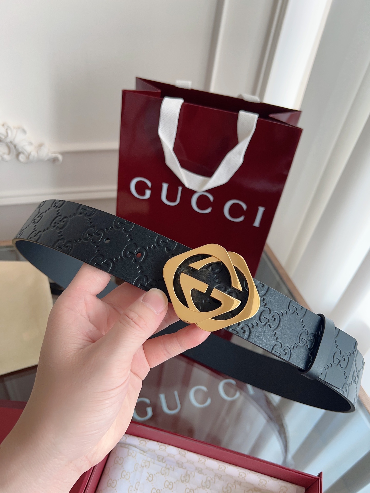  GUCCI 经典全皮压花 专柜新版logo横标，原版进口南非皮底，精品双G钢扣  高端品质，不惧对比，