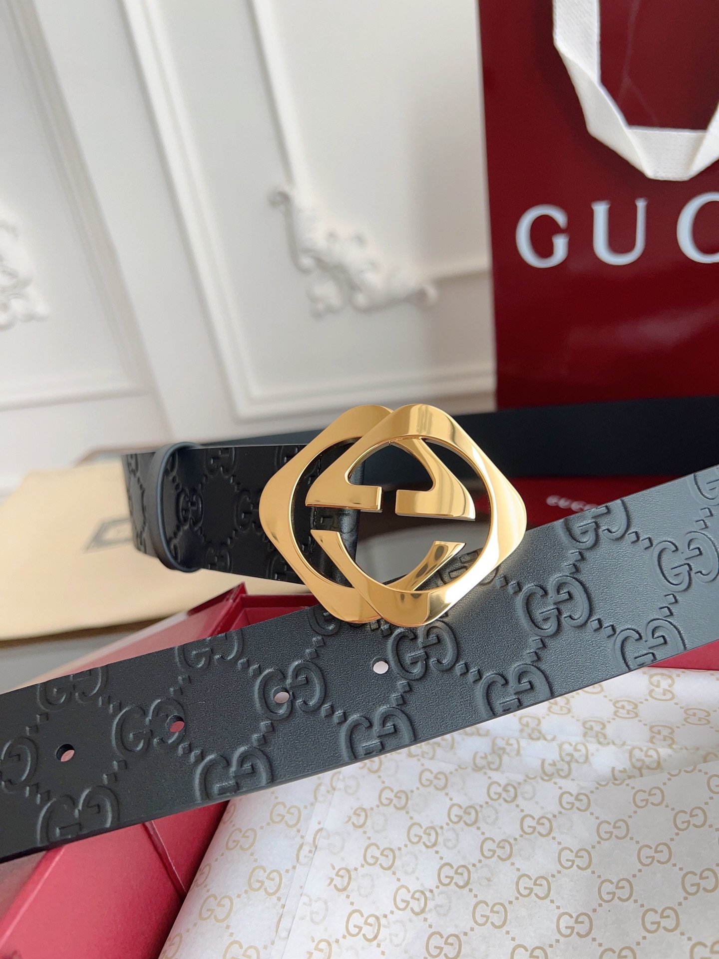  GUCCI 经典全皮压花 专柜新版logo横标，原版进口南非皮底，精品双G钢扣  高端品质，不惧对比，