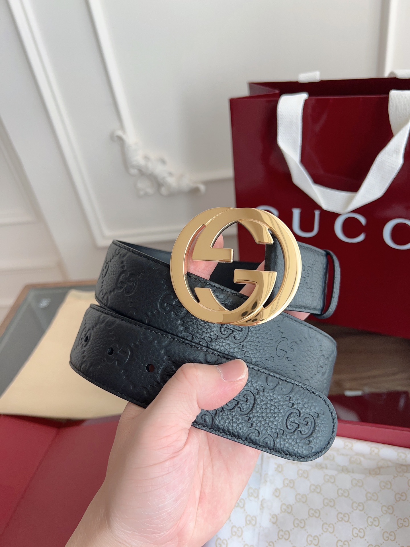 NO:140488,Original single GUCCI classic full leather embossing, new version of the counter logo, original imported South African leather bottom, high-quality double G steel buckle, high-end quality, no fear of comparison, bright gold hardware, width 40mm, belt, gucci19860909原单 GUCCI 经典全皮压花 专柜新版logo横标,原版进口南非皮底,精品双G钢扣 高端品质,不惧对比,亮金五金 宽度40mm,皮带,gucci,Belt
