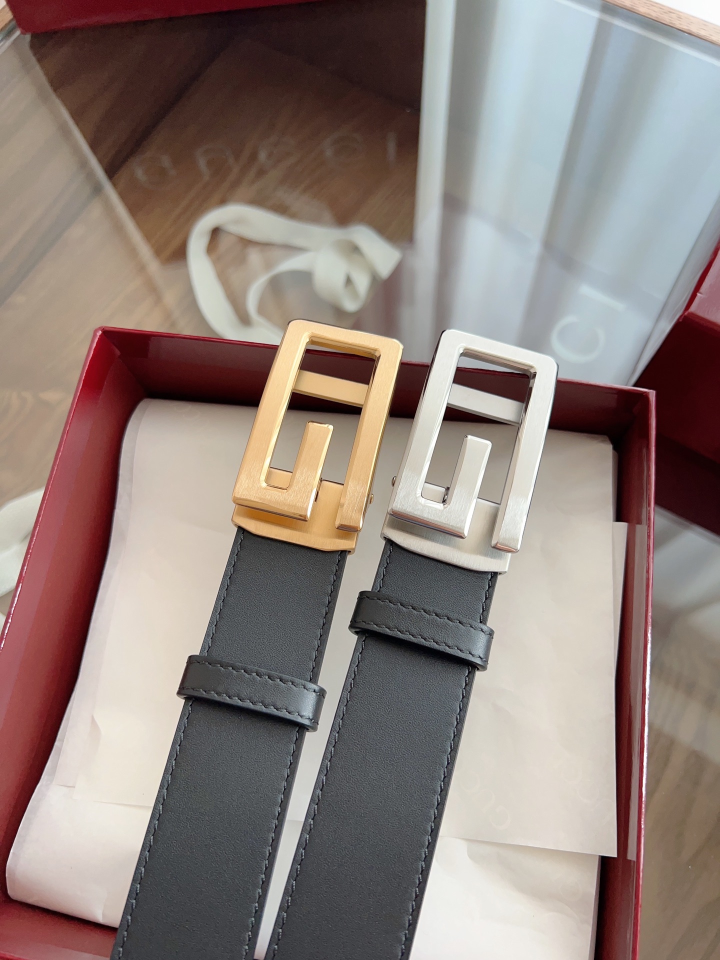  Gucci 古驰 自动平滑扣腰带 精钢打造五金 宽度35MM宽 双面头层牛皮 自由裁剪设计