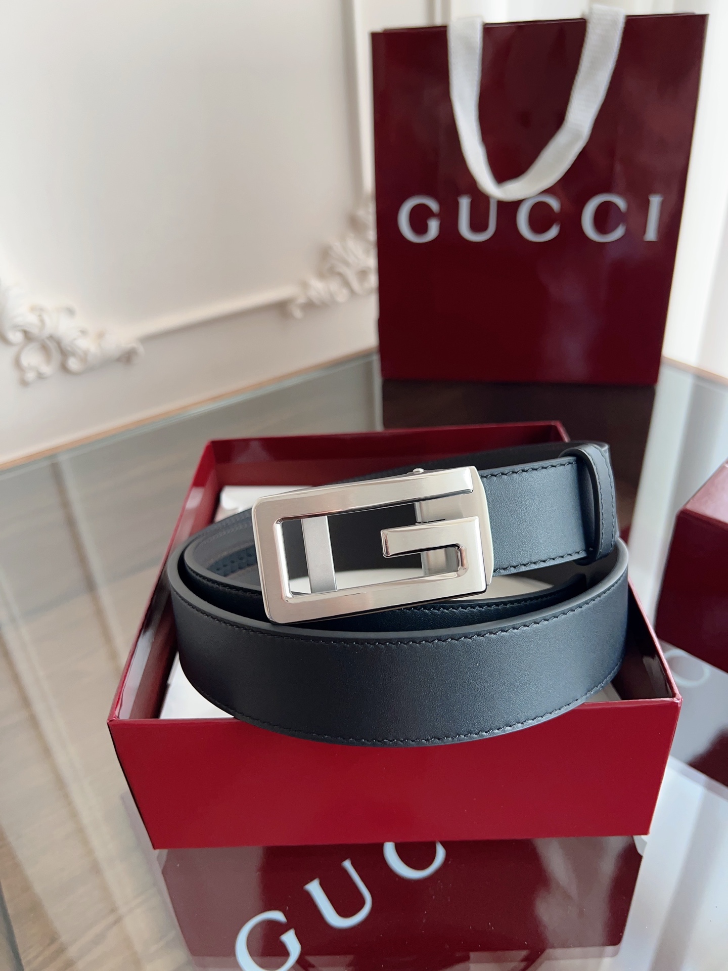  Gucci 古驰 自动平滑扣腰带 精钢打造五金 宽度35MM宽 双面头层牛皮 自由裁剪设计