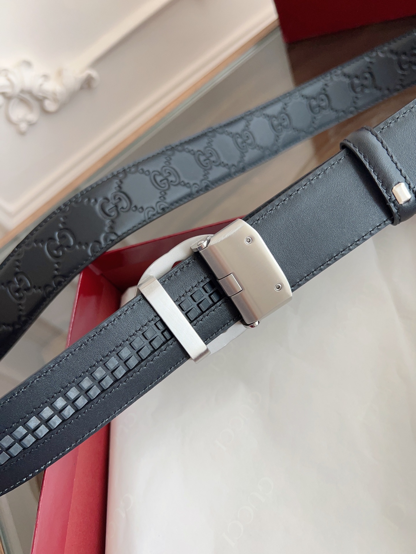  Gucci 古驰 自动平滑扣腰带 精钢打造五金 宽度35MM宽 双面头层牛皮 自由裁剪设计