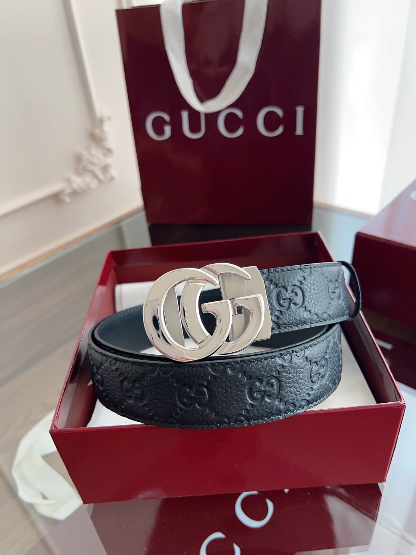  Gucci 古驰 自动平滑扣腰带 精钢打造五金 宽度35MM宽 双面头层牛皮 自由裁剪设计