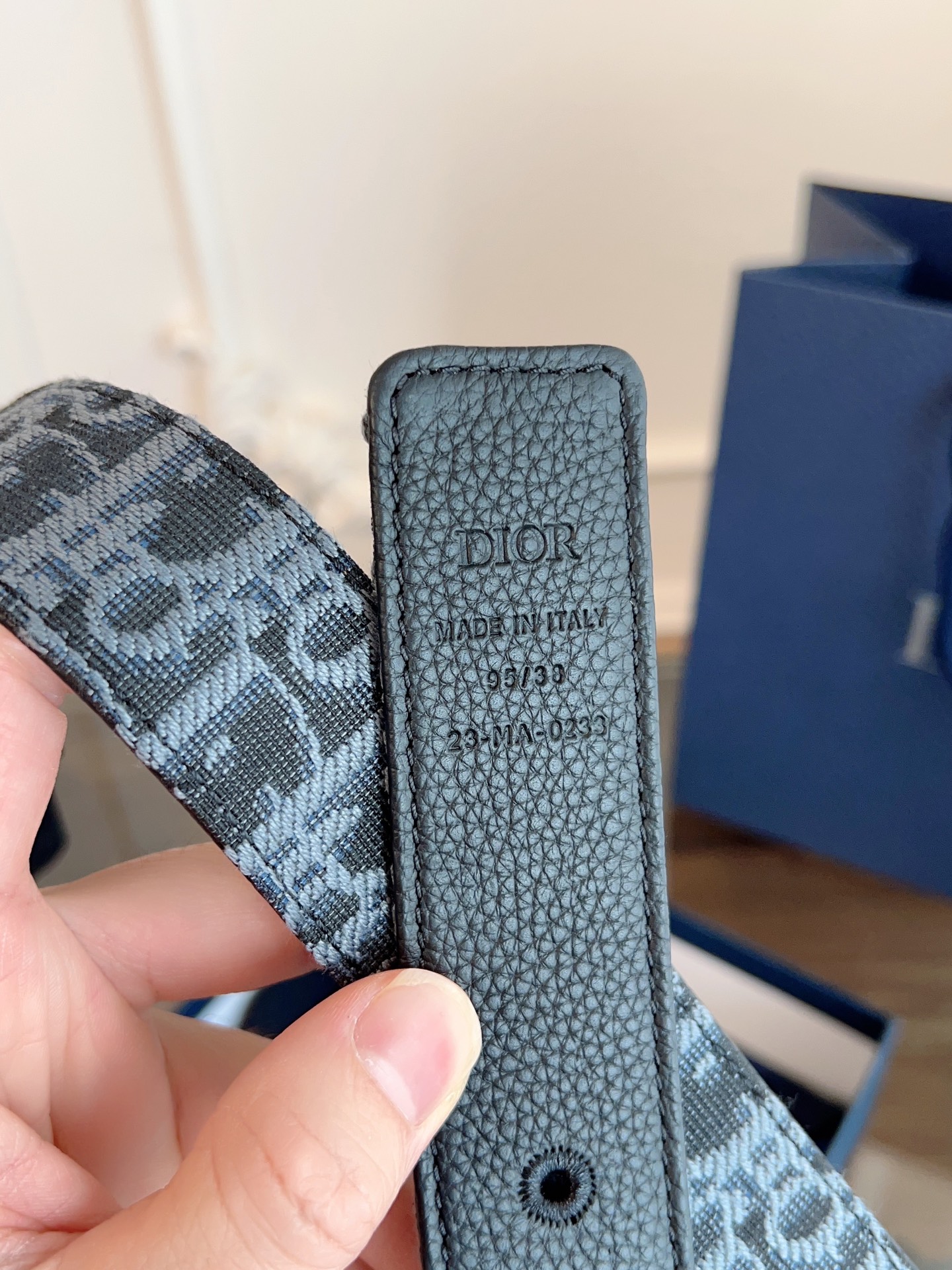 Dior 代购级《DIOR》迪奥/加强版，Oblique浅蓝布/黑色牛皮 品质毋庸置疑 没有更好 只有最好 尺寸3.5厘米
