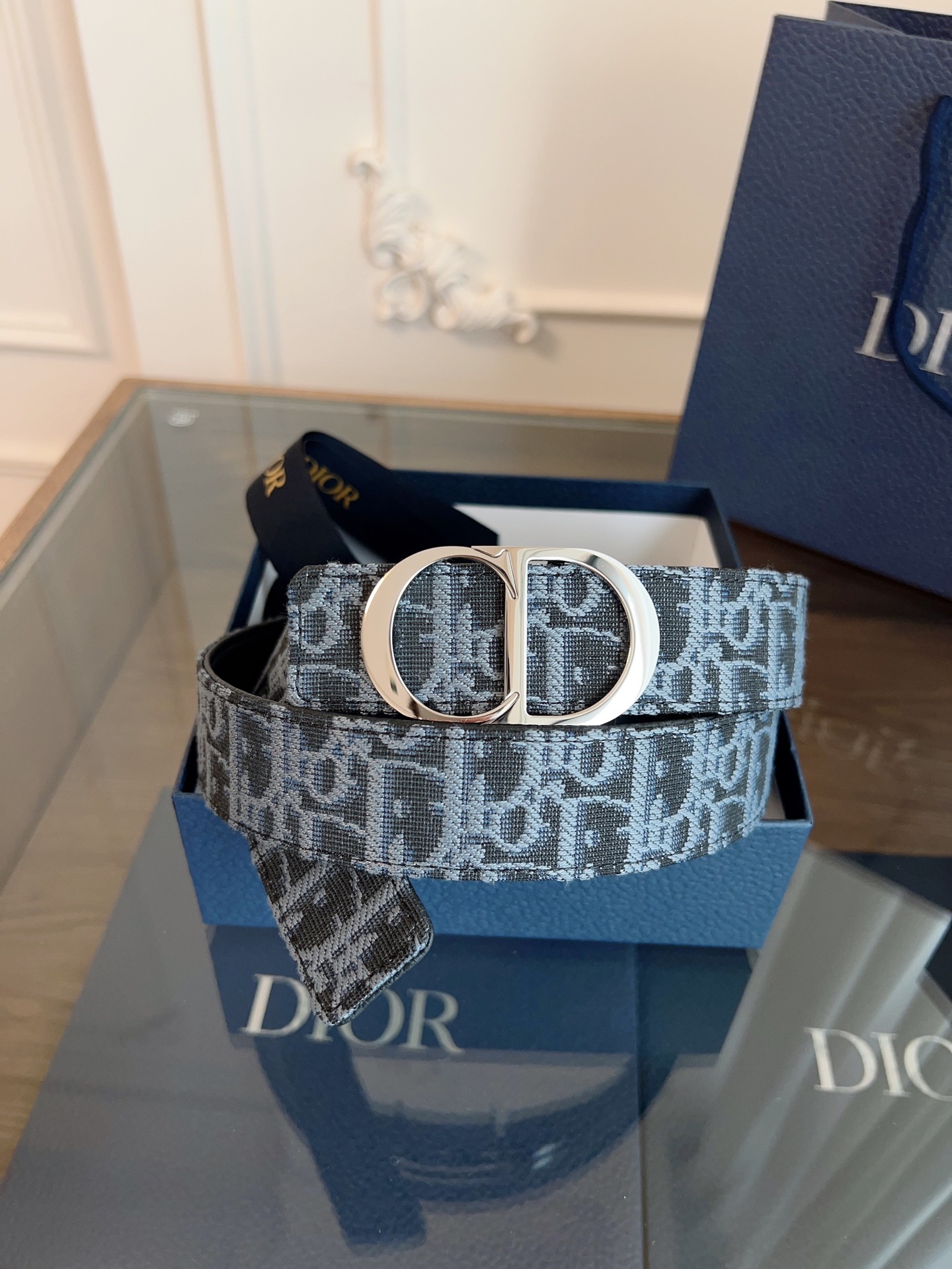 Dior 代购级《DIOR》迪奥/加强版，Oblique浅蓝布/黑色牛皮 品质毋庸置疑 没有更好 只有最好 尺寸3.5厘米
