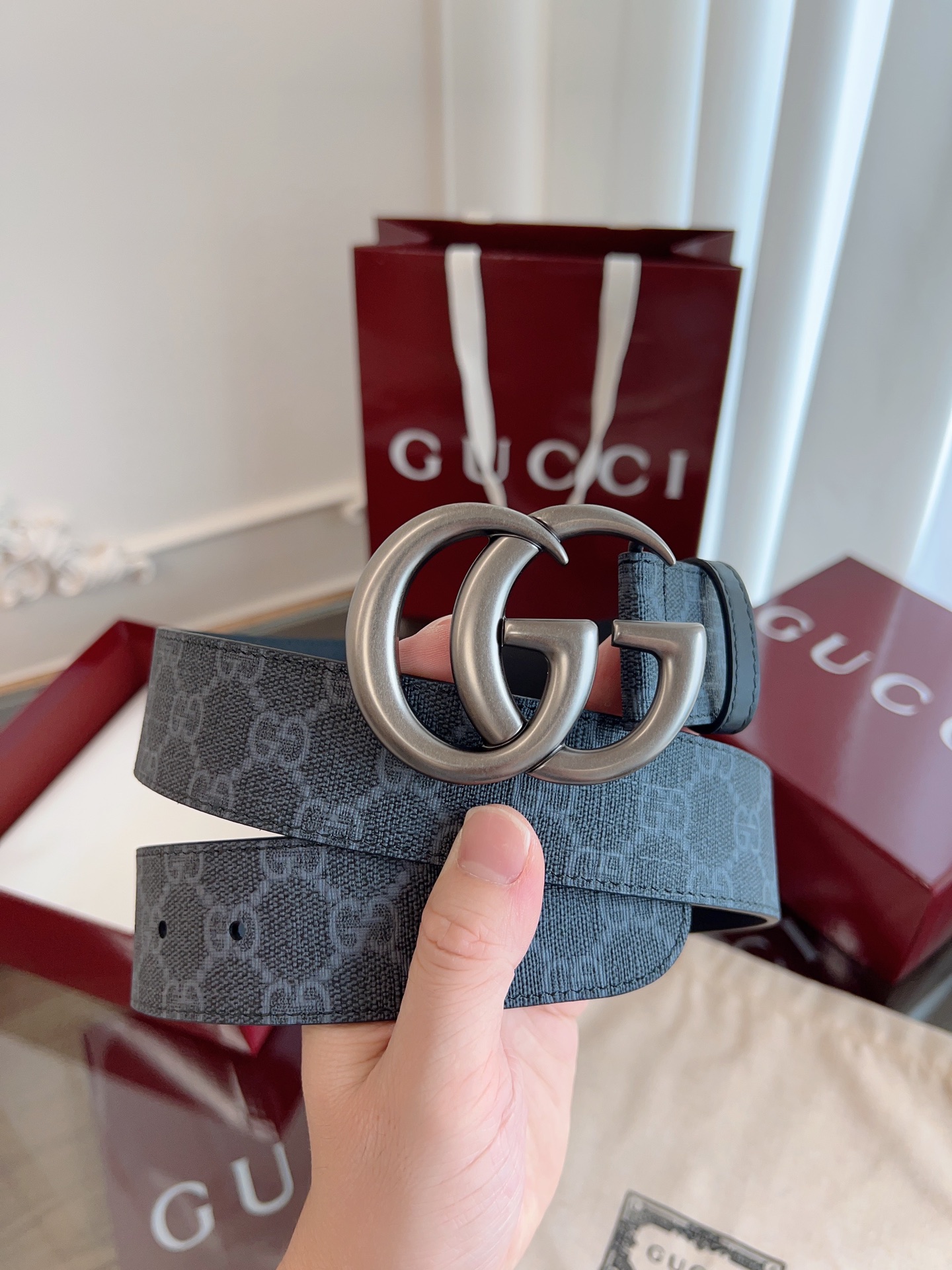 NO:336154,GUCCI Customized PVC fabric with width 4.0cm, new version of the counter logo, original imported South African leather bottom, high-quality double G copper buckle, high-end quality, no fear of comparison., belt, gucci19860909GUCCI 表面定制PVC面料 宽度4.0cm 专柜新版logo横标,原版进口南非皮底,精品双G铜扣 高端品质,不惧对比.,皮带,gucci,Belt