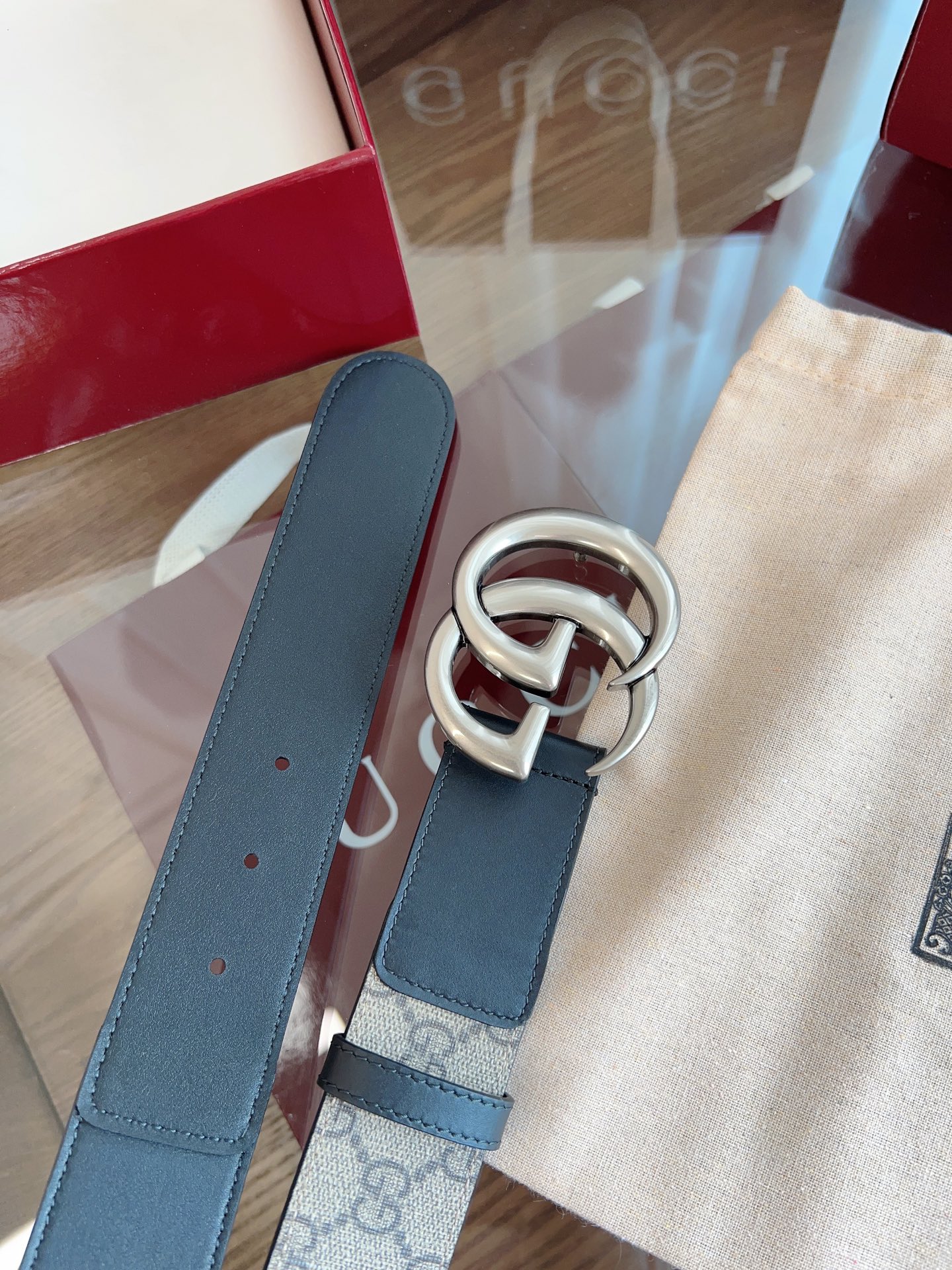 Gucci 代购级 古奇 GUCCI 表面拼接小牛皮 宽度4 0cm 新版logo横标