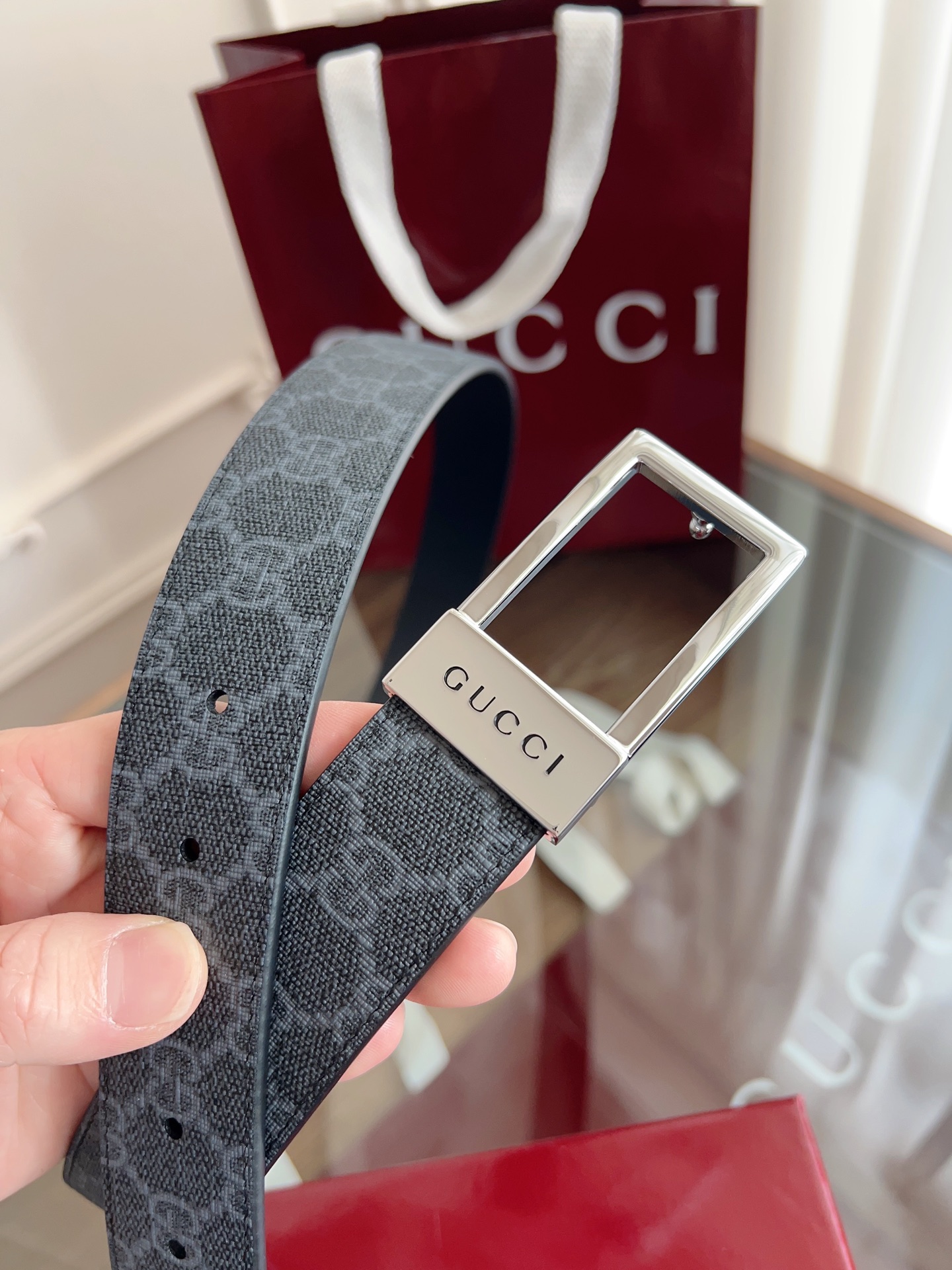  绝美gucci 方扣男士新款腰帶 專櫃同步 寬3.5厘米 帶身帆布老花-拼進口硅胶底黑色 精緻真空電鍍