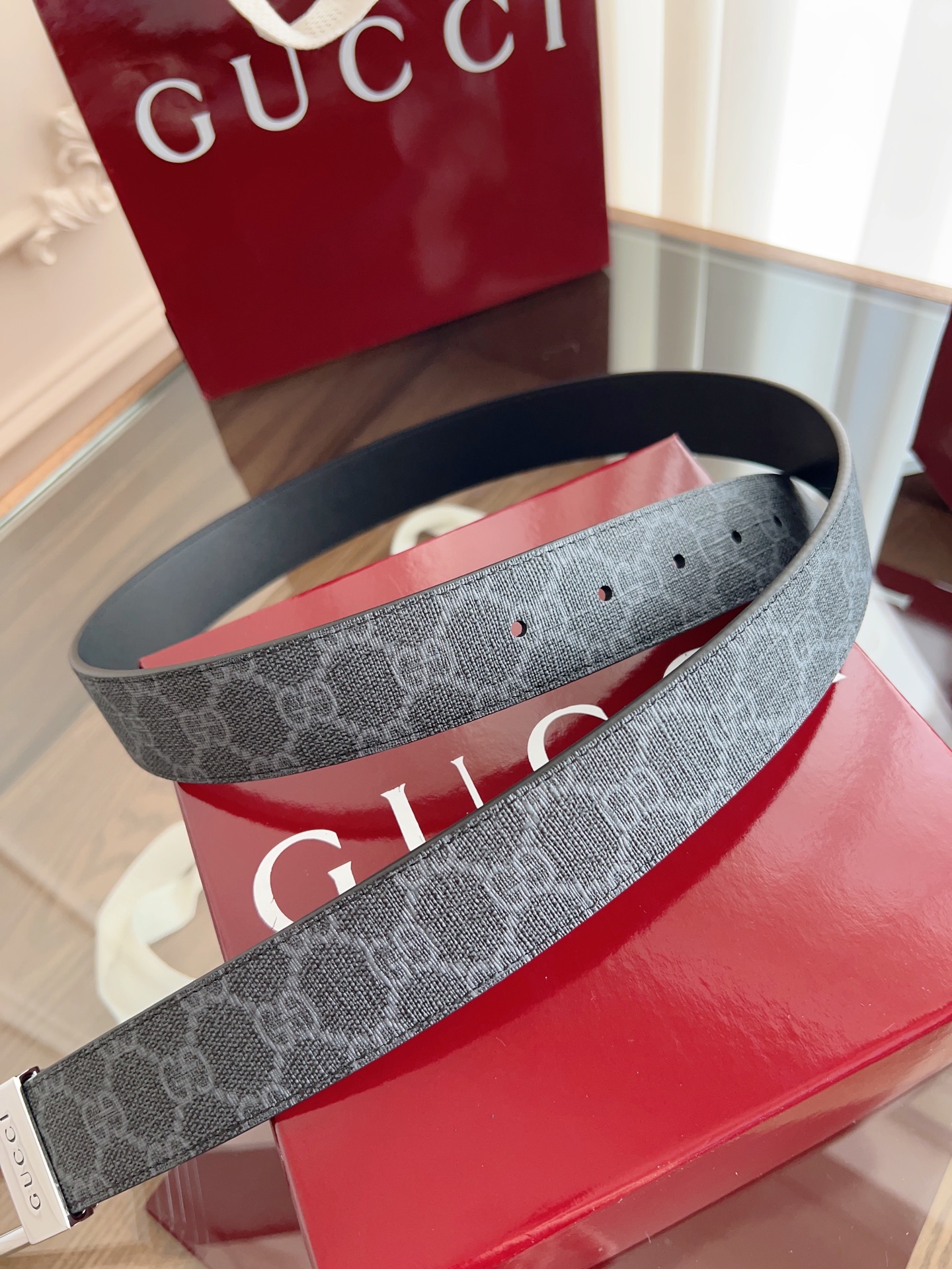 绝美gucci 方扣男士新款腰帶 專櫃同步 寬3.5厘米 帶身帆布老花-拼進口硅胶底黑色 精緻真空電鍍