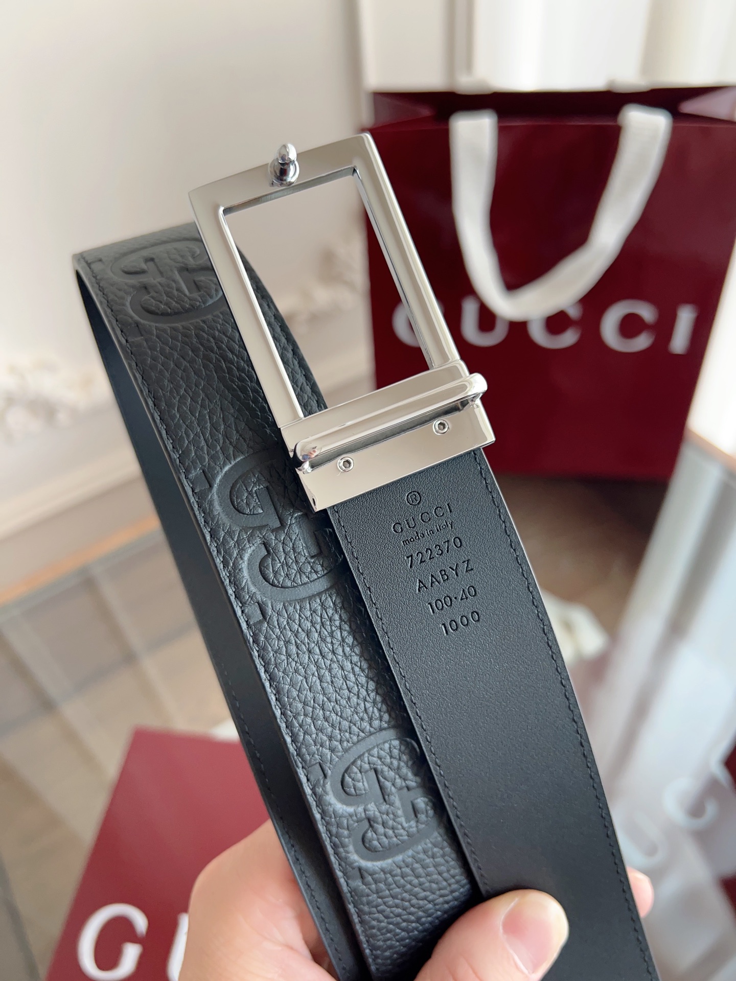  绝美gucci 方扣男士新款腰帶 專櫃同步 寬3.5厘米 帶身经典压花-拼進口硅胶底黑色 精緻真空電鍍
