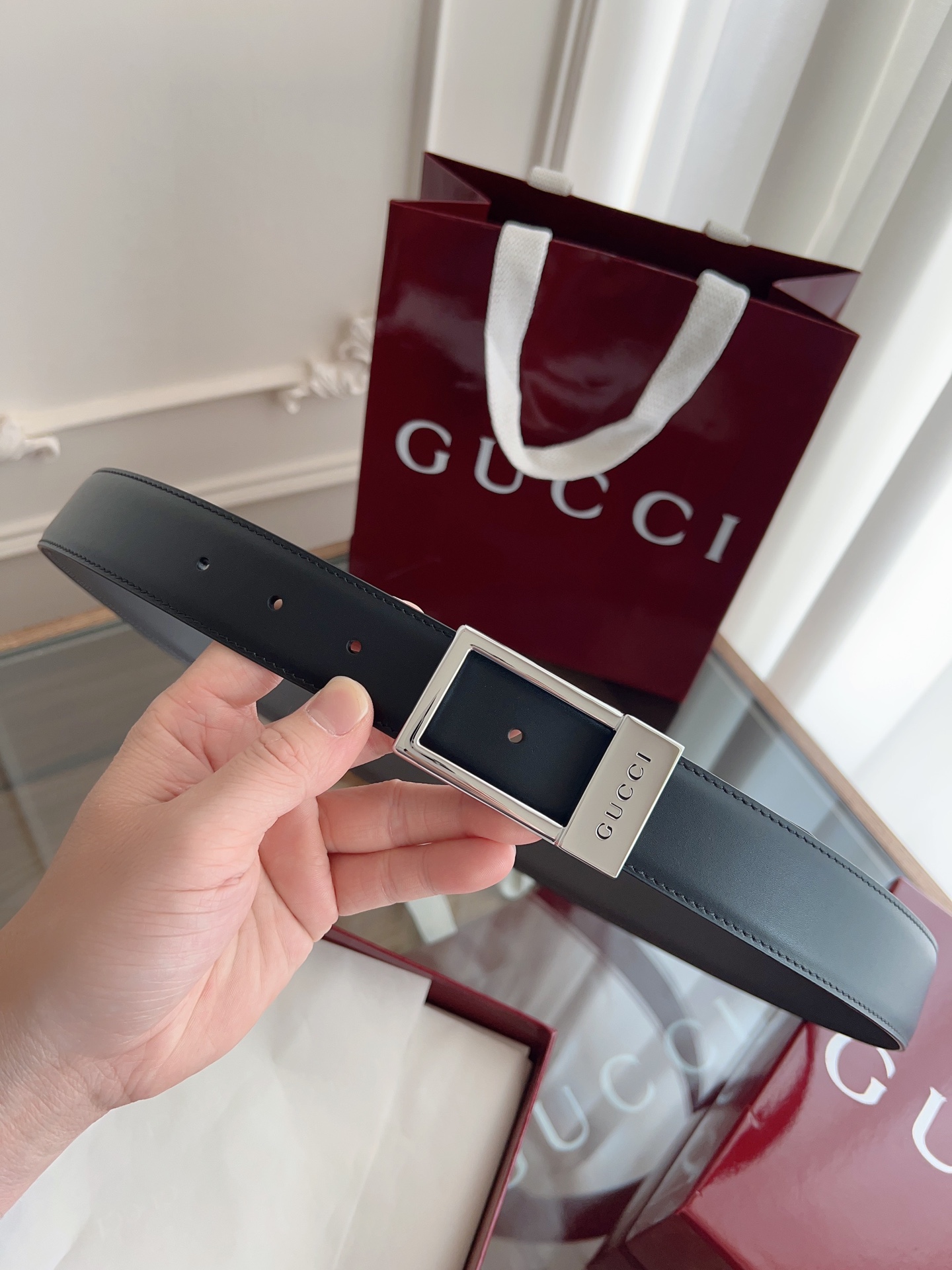  绝美gucci 方扣男士新款腰帶 專櫃同步 寬3.5厘米 帶身头层小牛皮 精緻真空電鍍雙G鋼扣 雙面可