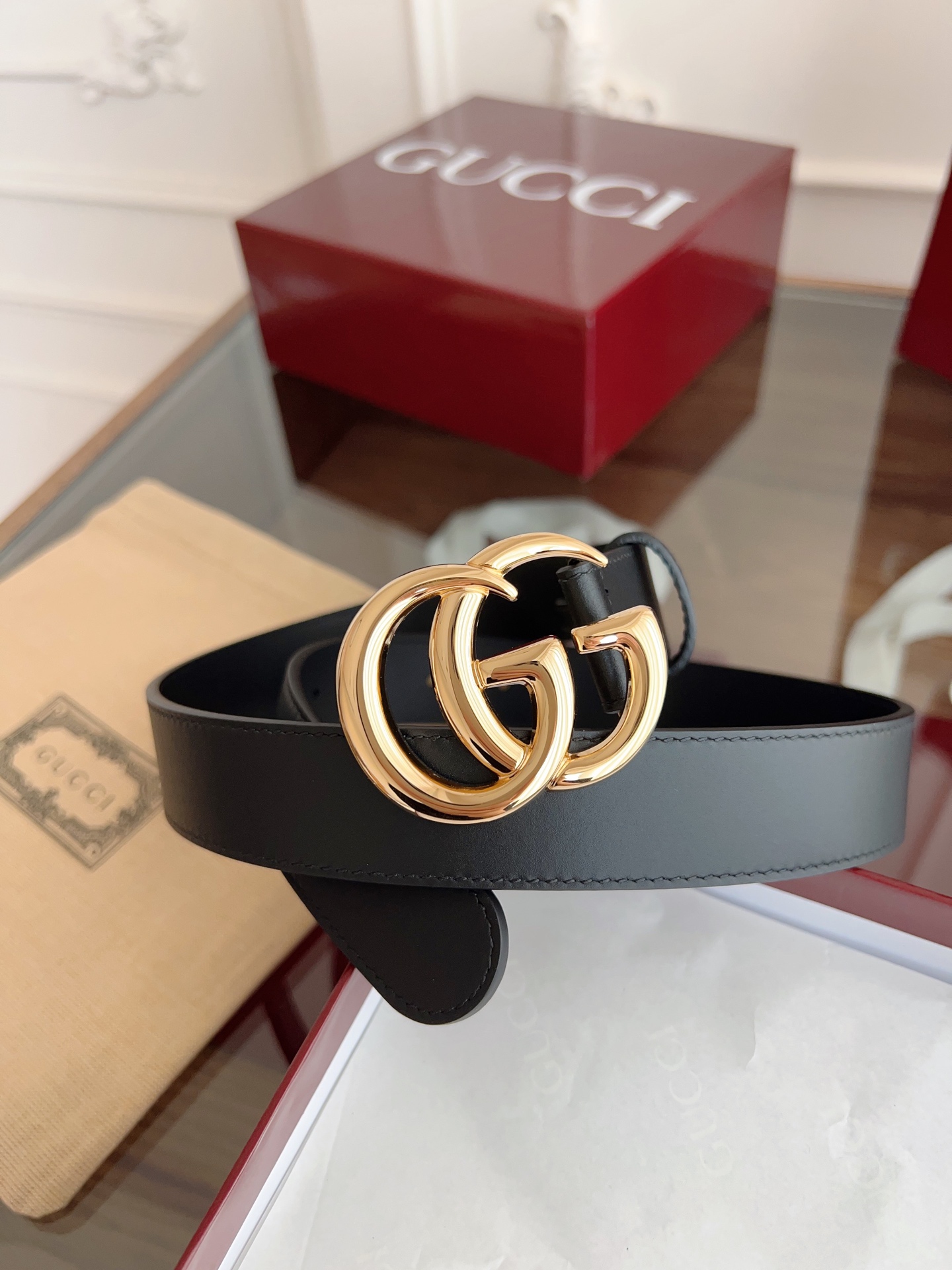  GUCCI 表面头层小牛皮 宽度3.0cm 专柜新版logo横标，原版进口南非皮底，精品双G铜扣  高