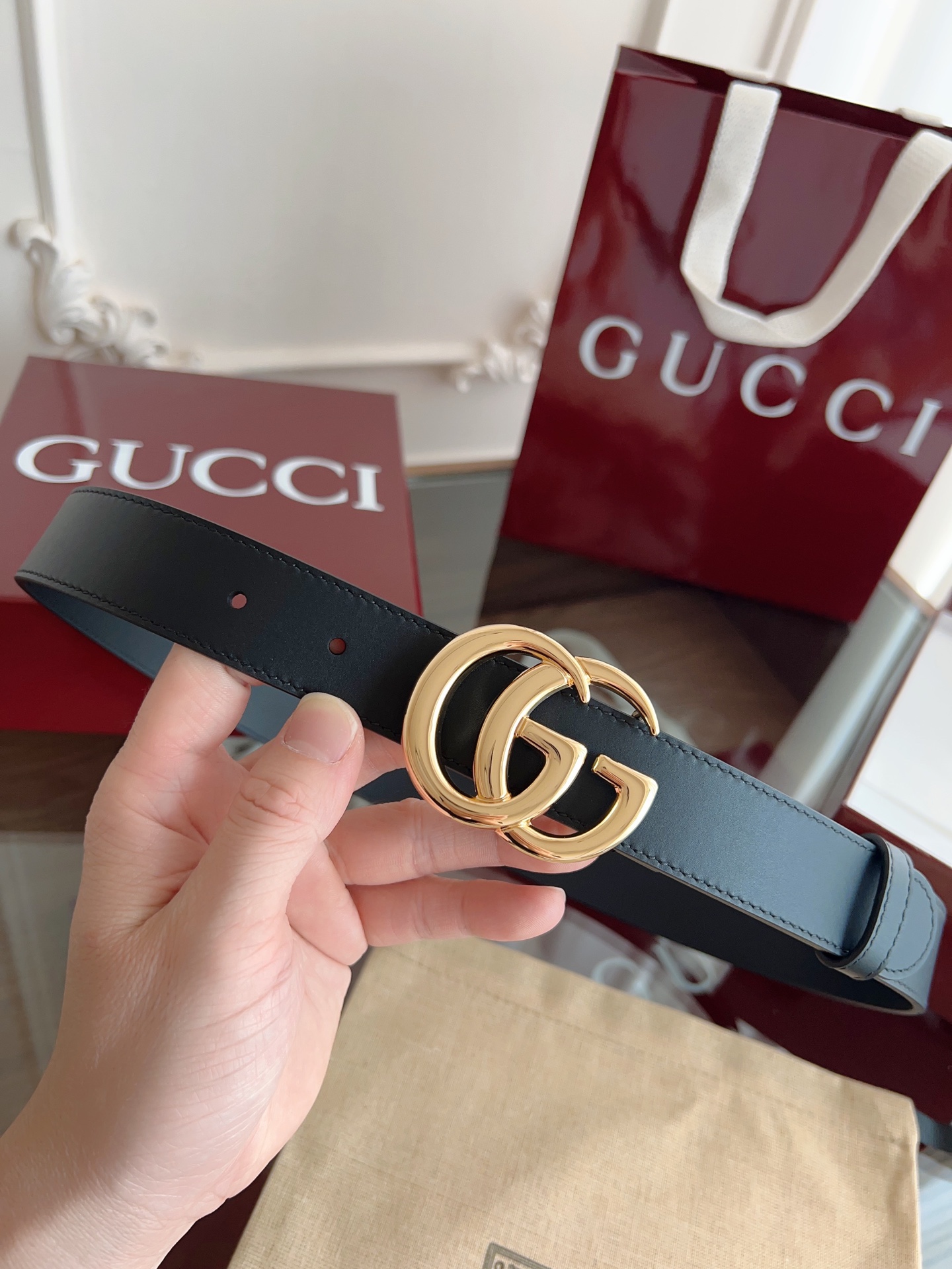  GUCCI 表面头层小牛皮 宽度3.0cm 专柜新版logo横标，原版进口南非皮底，精品双G铜扣  高