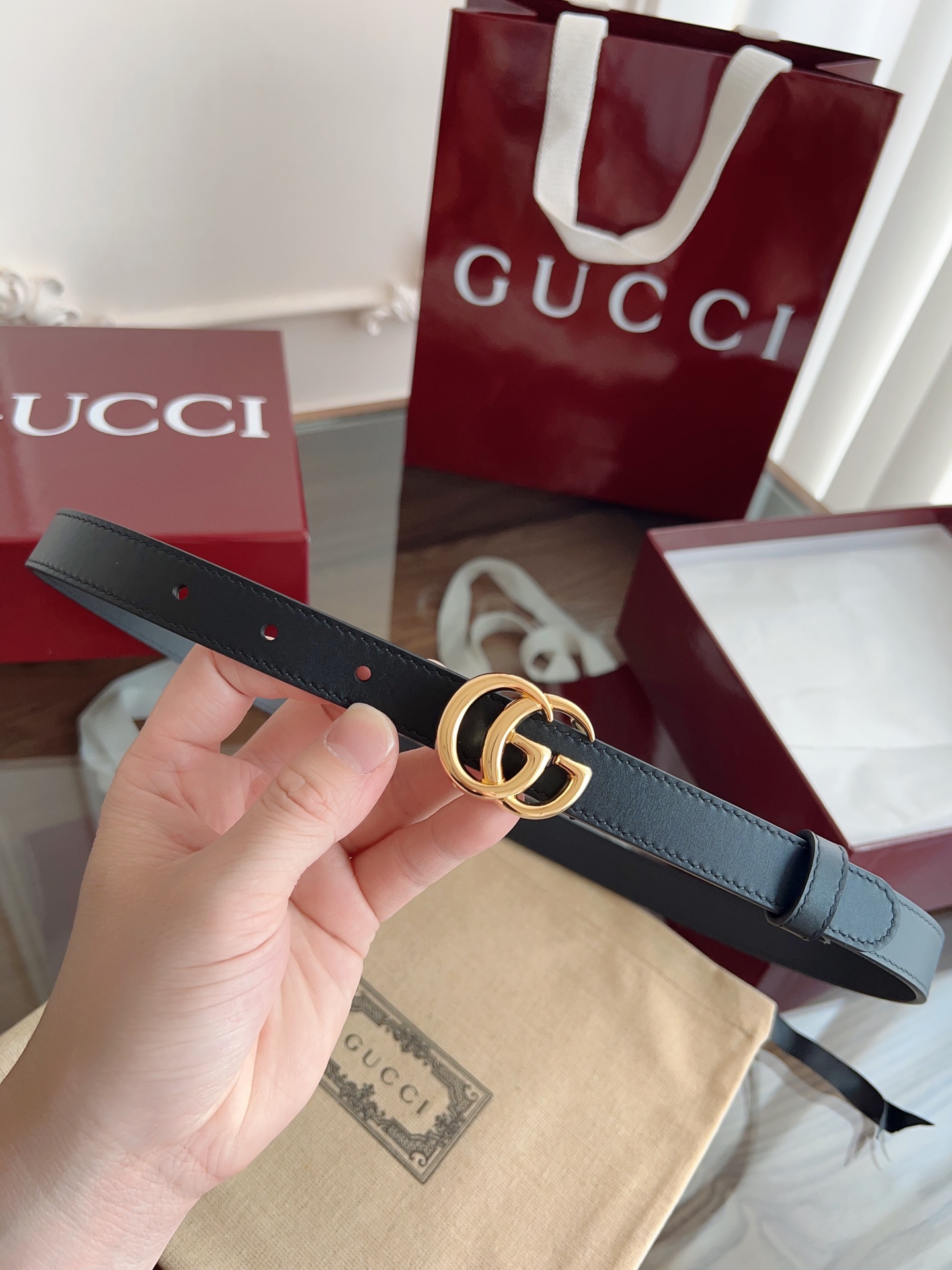  GUCCI 表面头层小牛皮 宽度2.0cm 专柜新版logo横标，原版进口南非皮底，精品双G铜扣  高