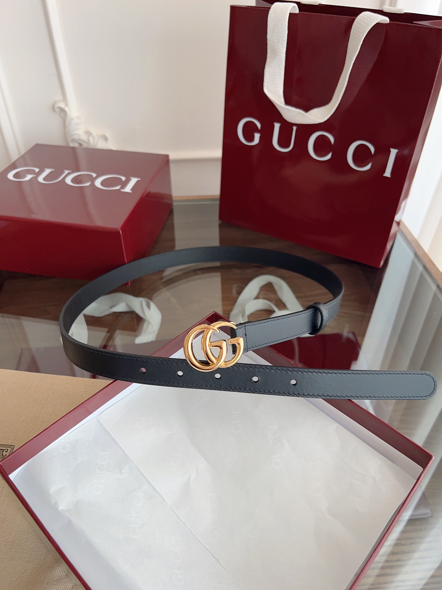  GUCCI 表面头层小牛皮 宽度2.0cm 专柜新版logo横标，原版进口南非皮底，精品双G铜扣  高