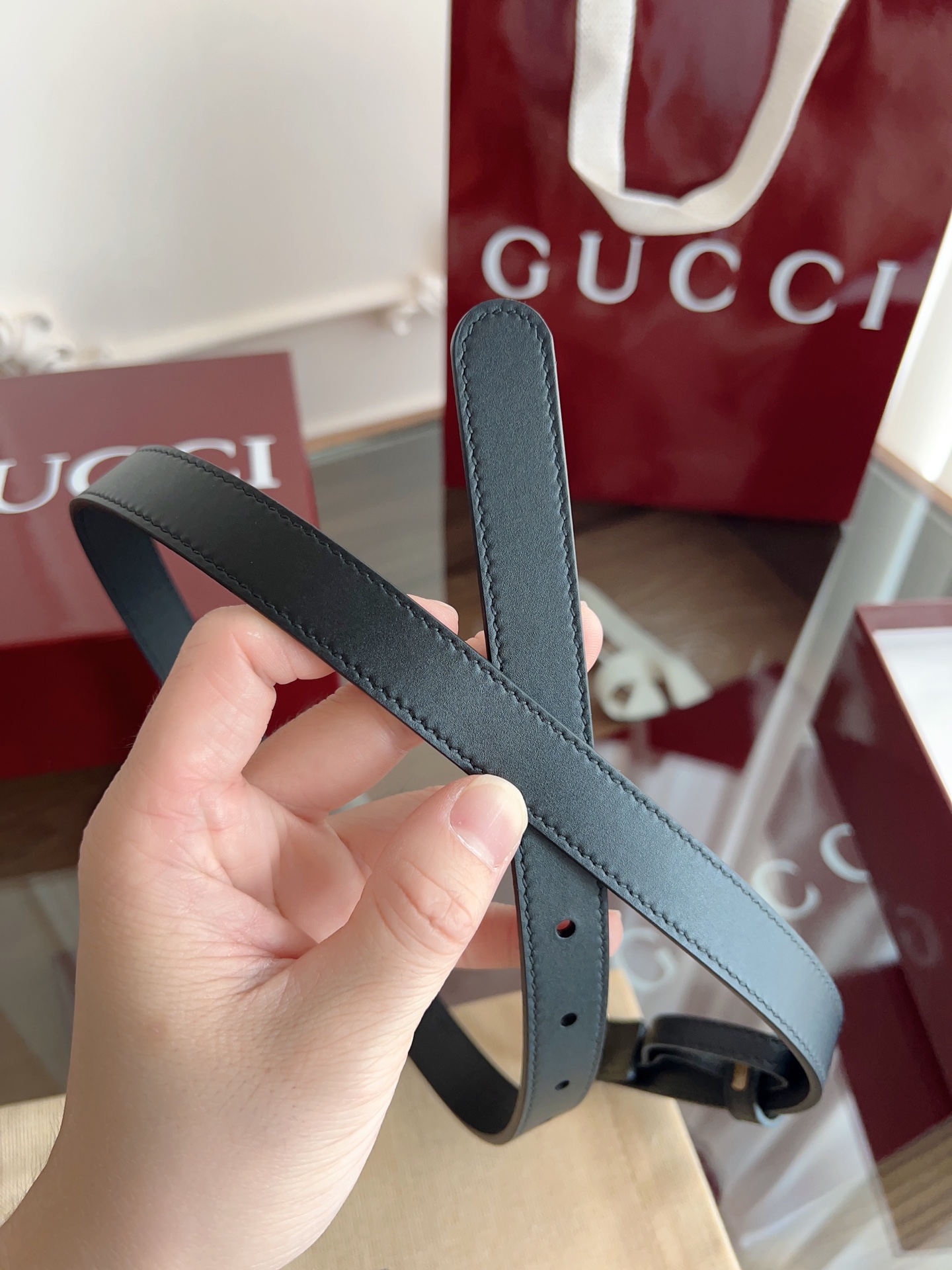  GUCCI 表面头层小牛皮 宽度2.0cm 专柜新版logo横标，原版进口南非皮底，精品双G铜扣  高