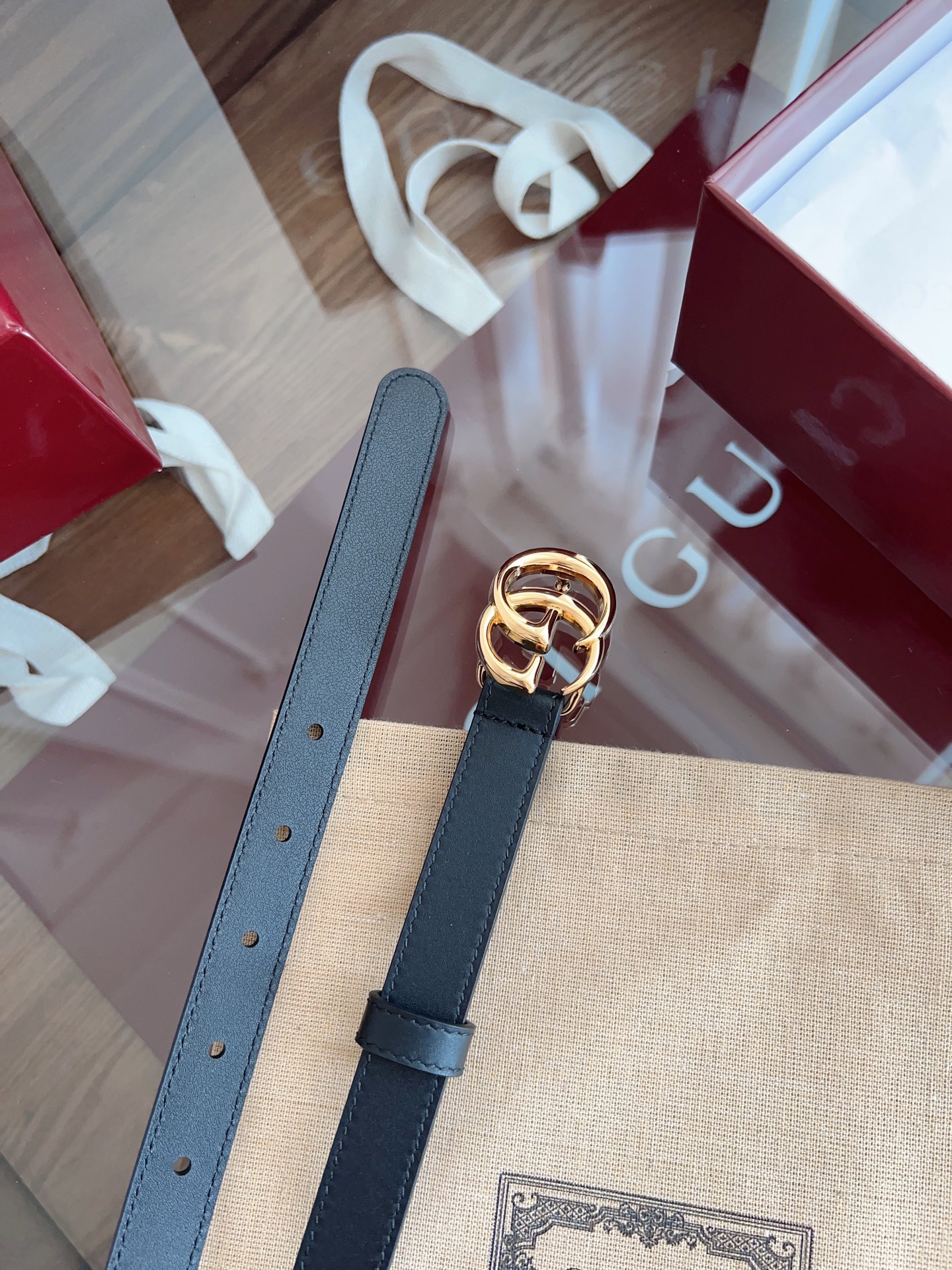  GUCCI 表面头层小牛皮 宽度2.0cm 专柜新版logo横标，原版进口南非皮底，精品双G铜扣  高