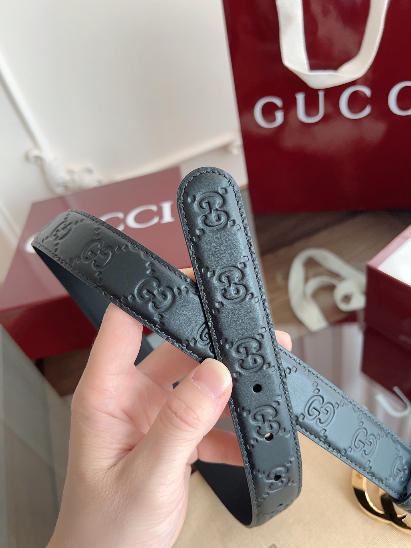  GUCCI 表面头层小牛皮 宽度3.0cm 专柜新版logo横标，原版进口南非皮底，精品双G铜扣  高