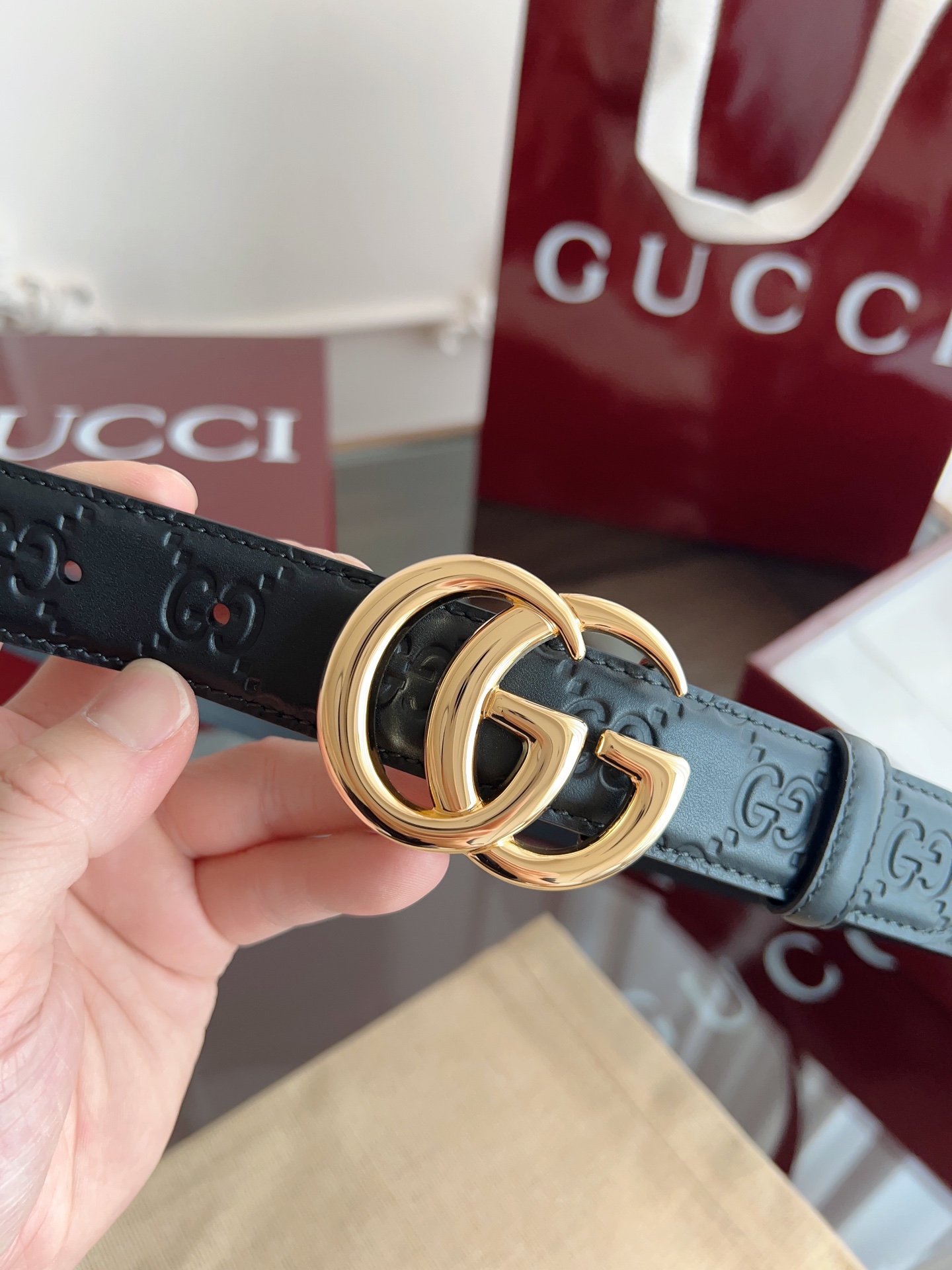  GUCCI 表面头层小牛皮 宽度3.0cm 专柜新版logo横标，原版进口南非皮底，精品双G铜扣  高