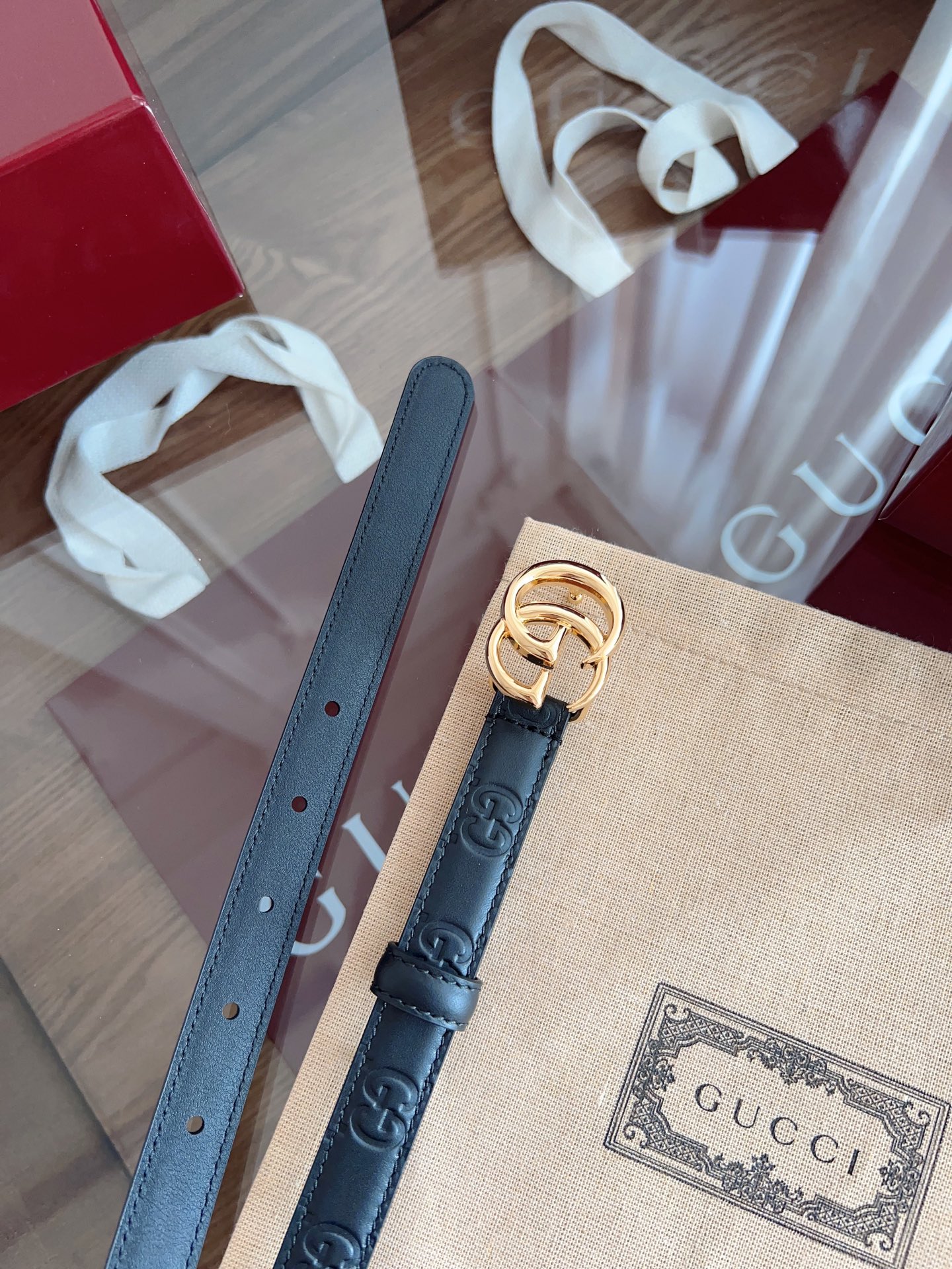  GUCCI 表面头层小牛皮 宽度2.0cm 专柜新版logo横标，原版进口南非皮底，精品双G铜扣  高