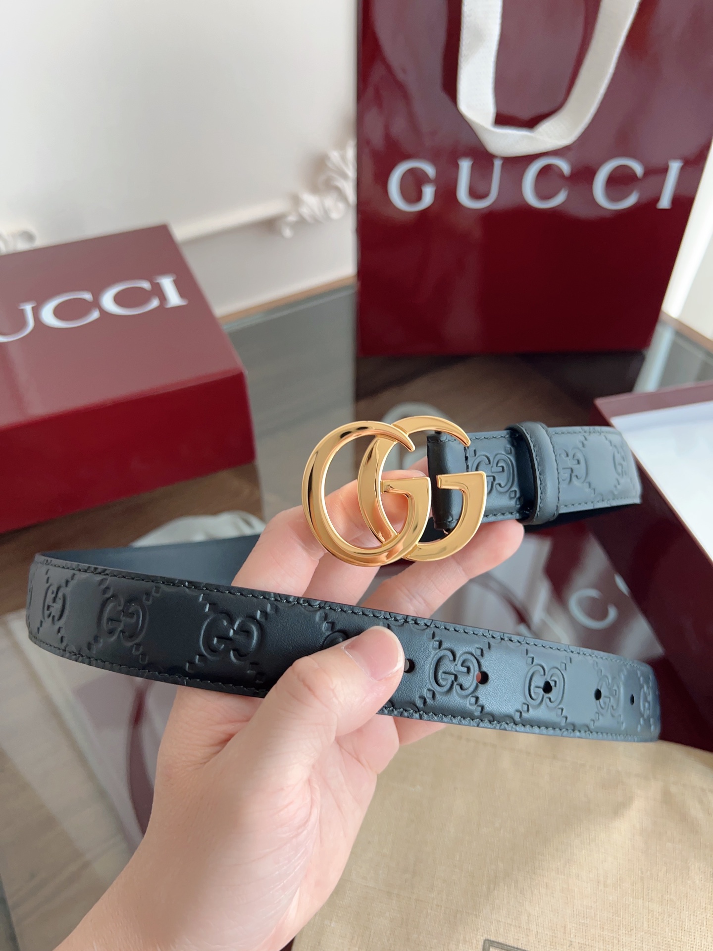  GUCCI 表面头层小牛皮 宽度3.0cm 专柜新版logo横标，原版进口南非皮底，精品双G铜扣  高