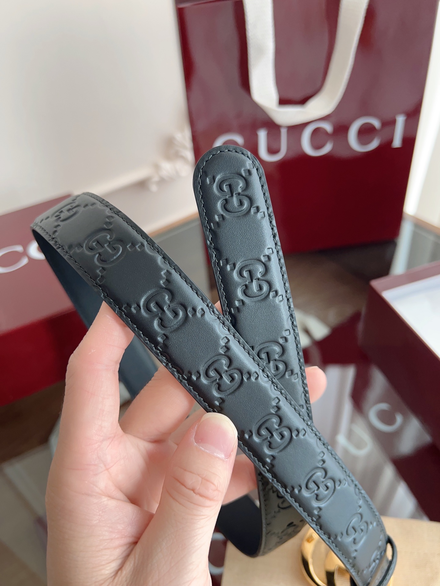 GUCCI 表面头层小牛皮 宽度3.0cm 专柜新版logo横标，原版进口南非皮底，精品双G铜扣  高