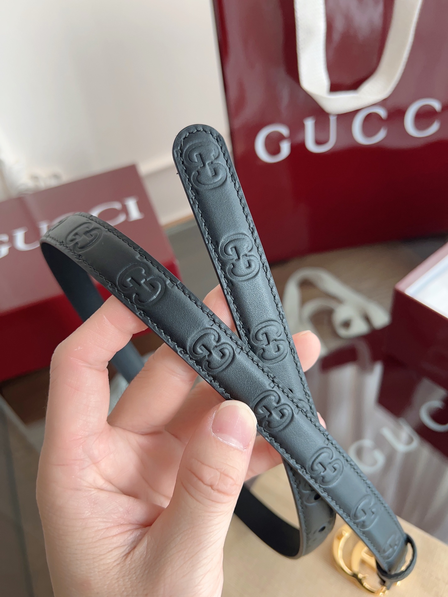  GUCCI 表面头层小牛皮 宽度2.0cm 专柜新版logo横标，原版进口南非皮底，精品双G铜扣  高