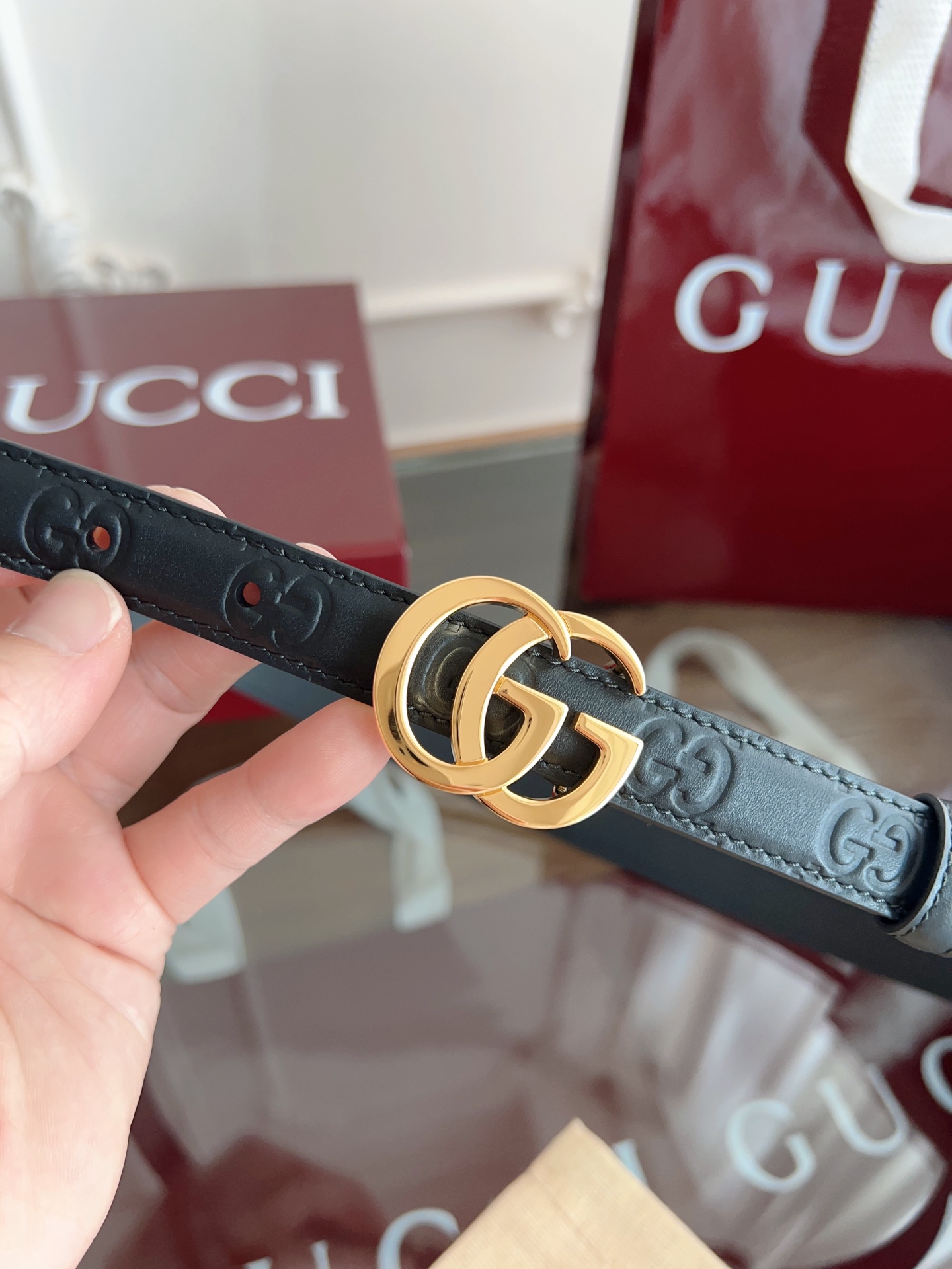  GUCCI 表面头层小牛皮 宽度2.0cm 专柜新版logo横标，原版进口南非皮底，精品双G铜扣  高
