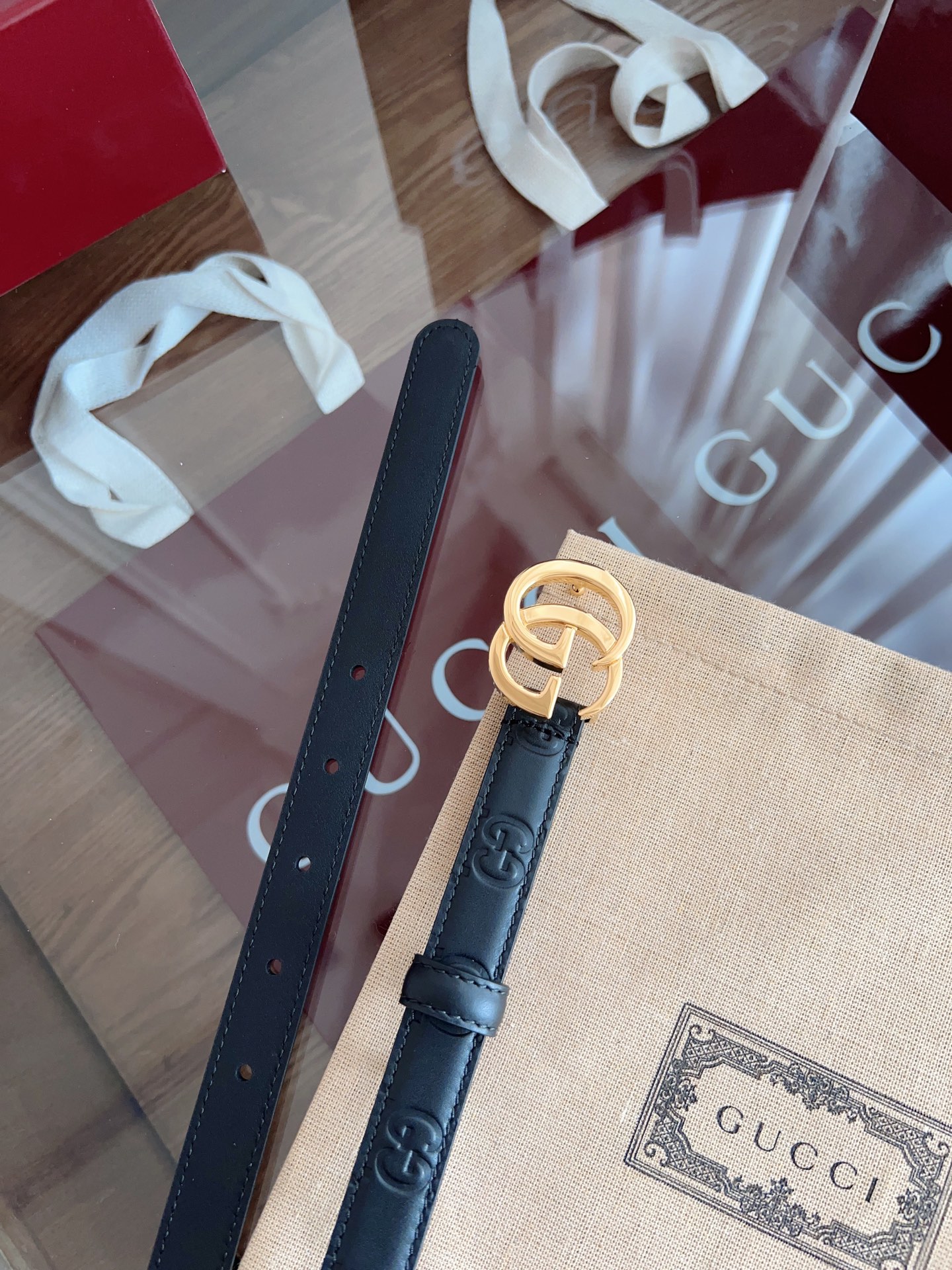  GUCCI 表面头层小牛皮 宽度2.0cm 专柜新版logo横标，原版进口南非皮底，精品双G铜扣  高