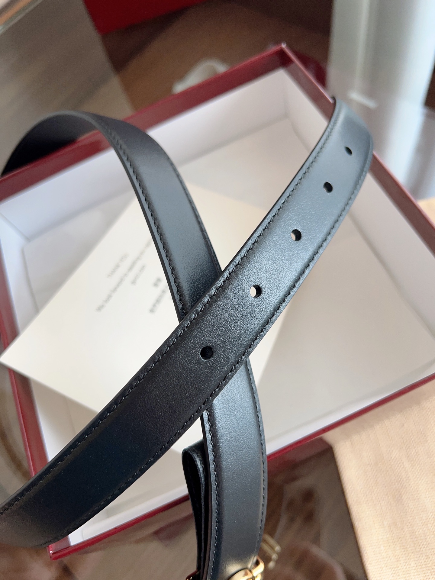 GUCCI 表面头层小牛皮 宽度2.5cm 专柜新版logo横标，原版进口南非皮底，精品针铜扣  高端品质，不惧对比。P160