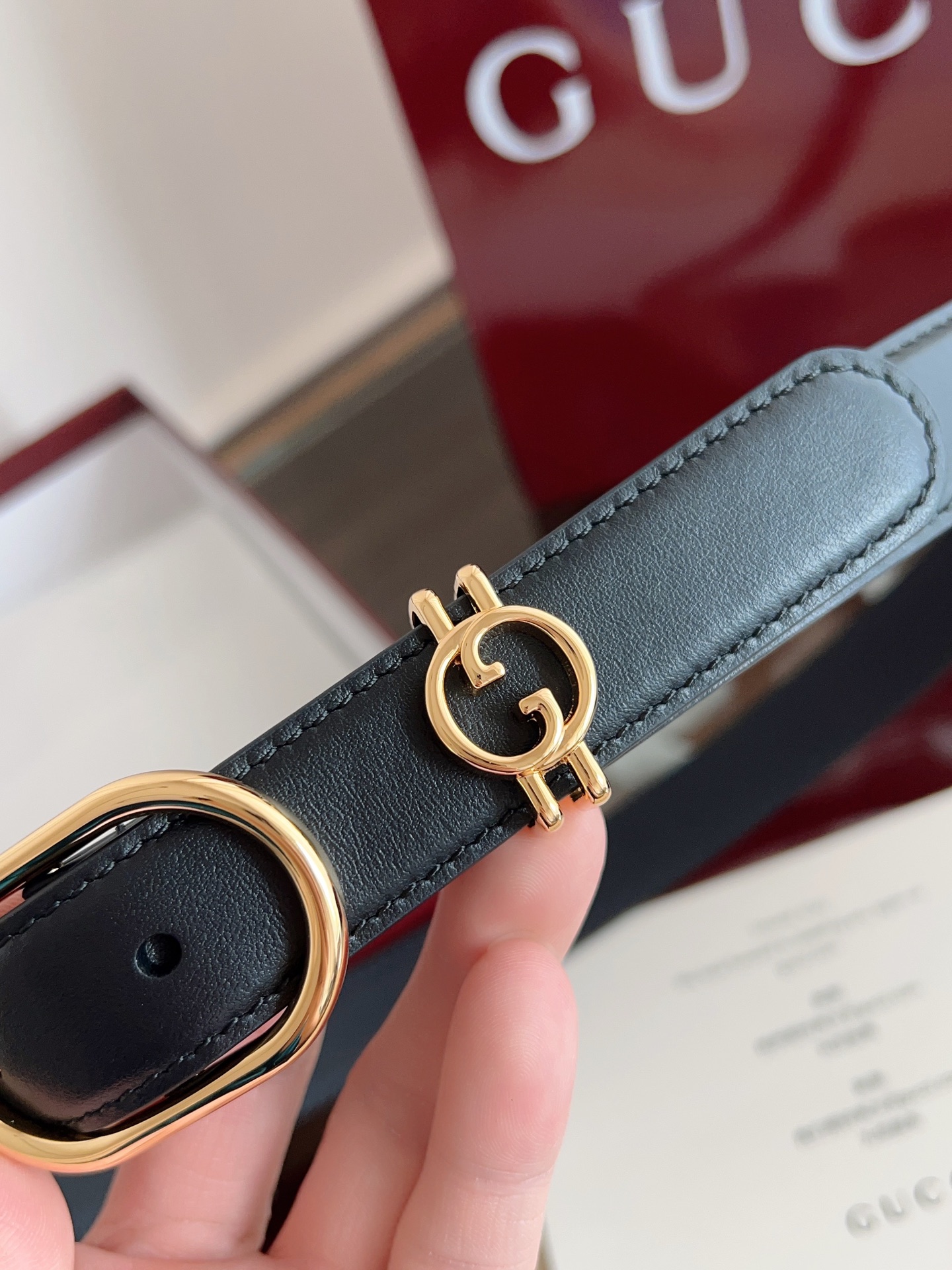GUCCI 表面头层小牛皮 宽度2.5cm 专柜新版logo横标，原版进口南非皮底，精品针铜扣  高端品质，不惧对比。P160